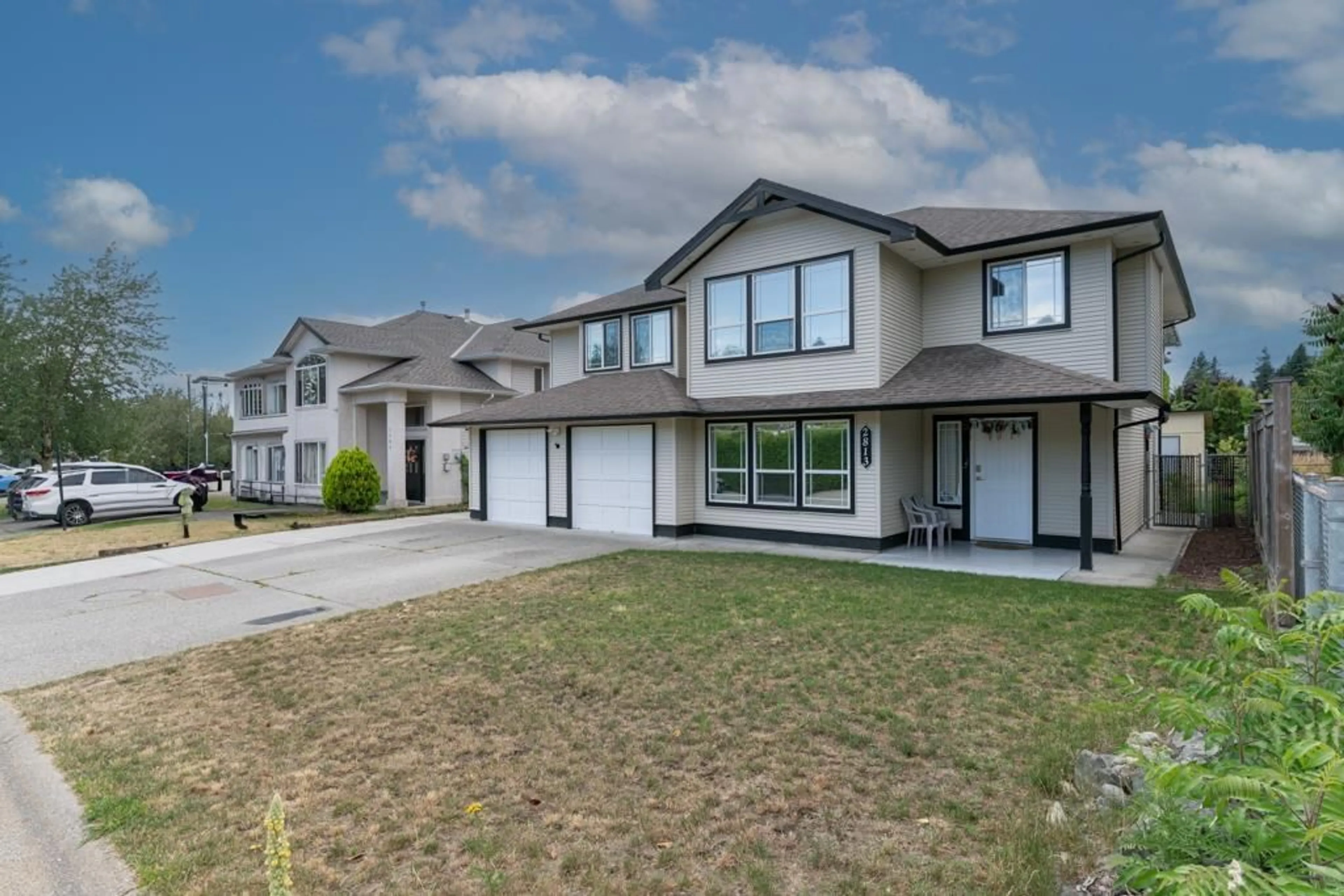 Home with vinyl exterior material, street for 2813 BLACKHAM, Abbotsford British Columbia V2S8H3