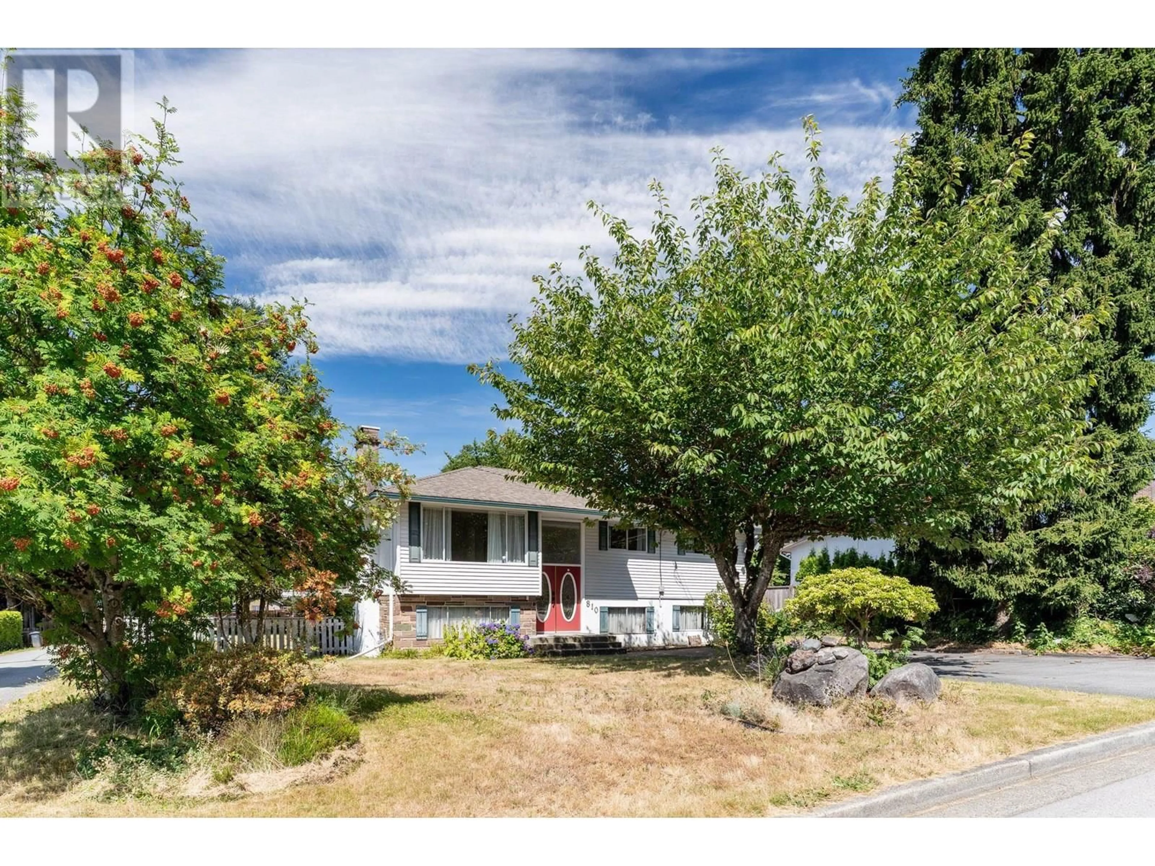 A pic from outside/outdoor area/front of a property/back of a property/a pic from drone, street for 810 LONGLAC STREET, Coquitlam British Columbia V3J5J8