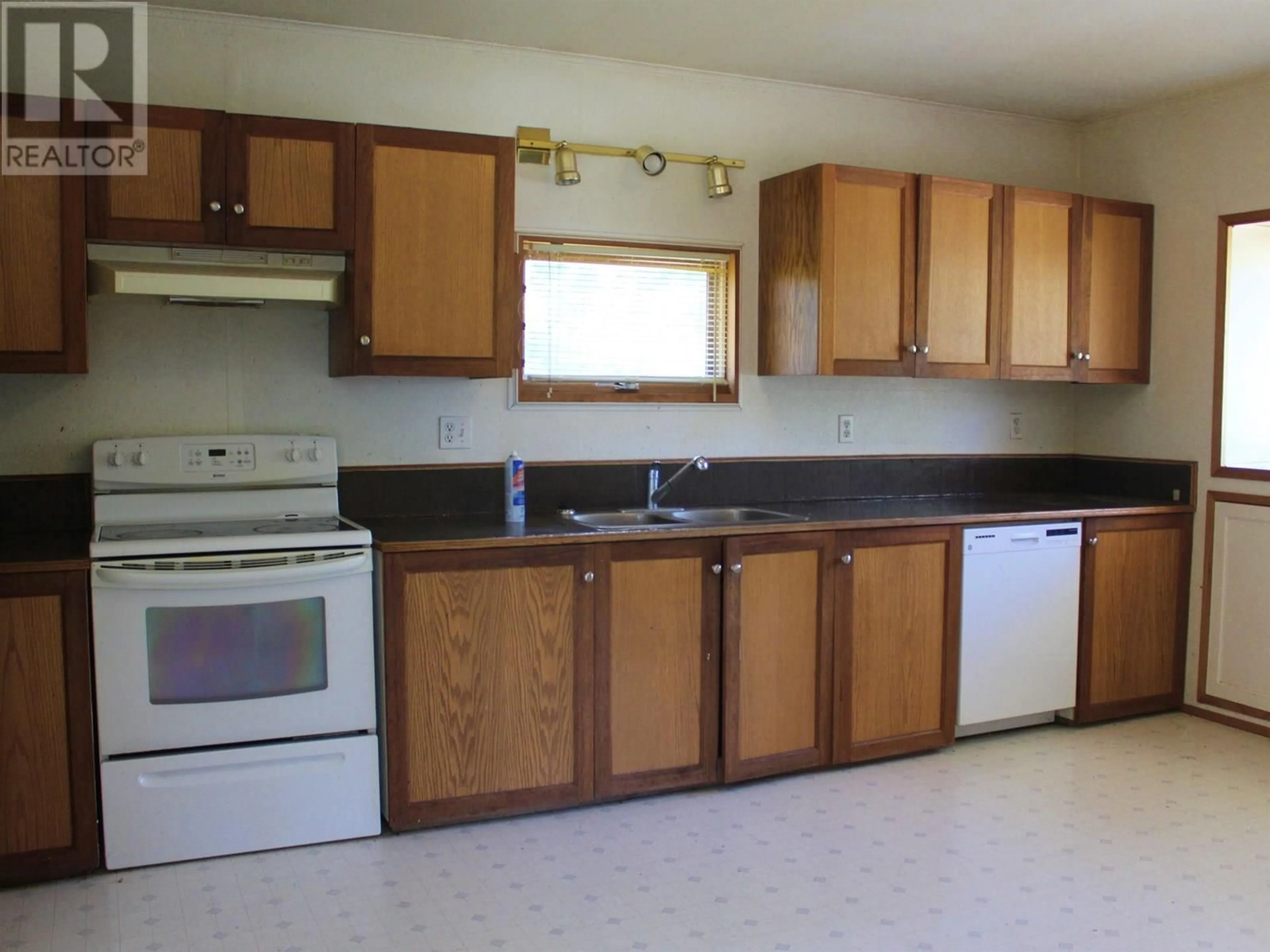Standard kitchen, unknown for 3514 GUN RANGE ROAD, Houston British Columbia V0J1Z2