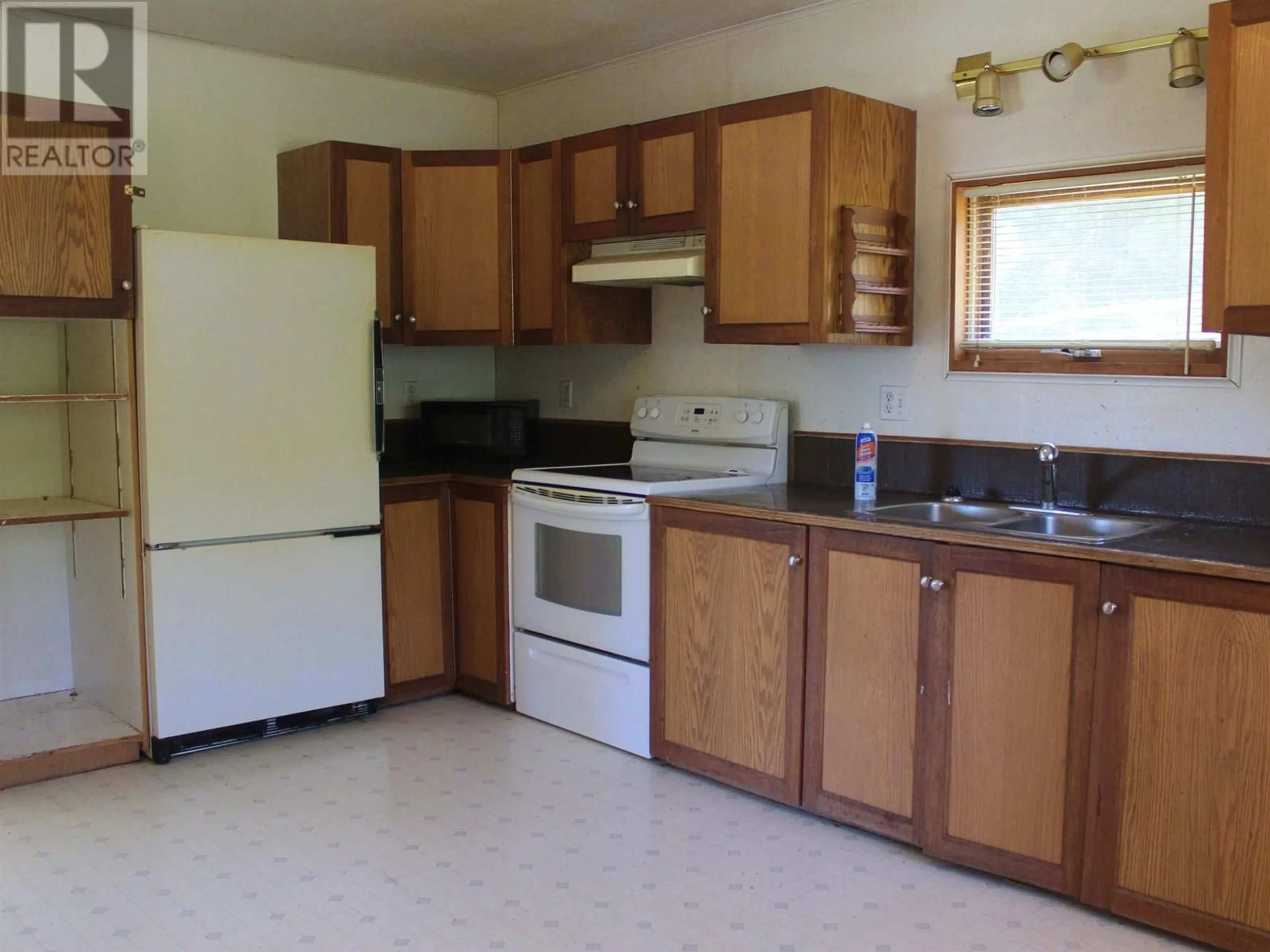 Standard kitchen, unknown for 3514 GUN RANGE ROAD, Houston British Columbia V0J1Z2