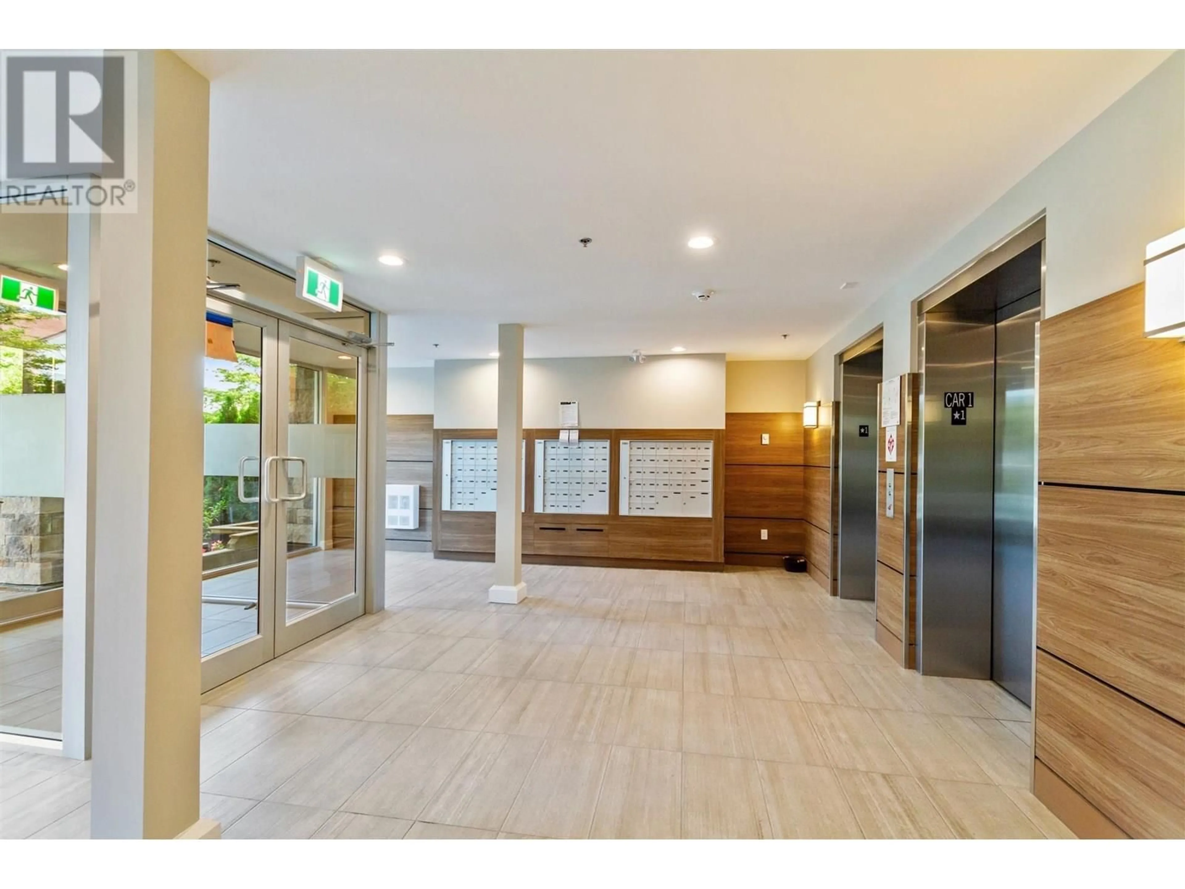 Indoor foyer for 409 - 22562 121 AVENUE, Maple Ridge British Columbia V2X3Y8