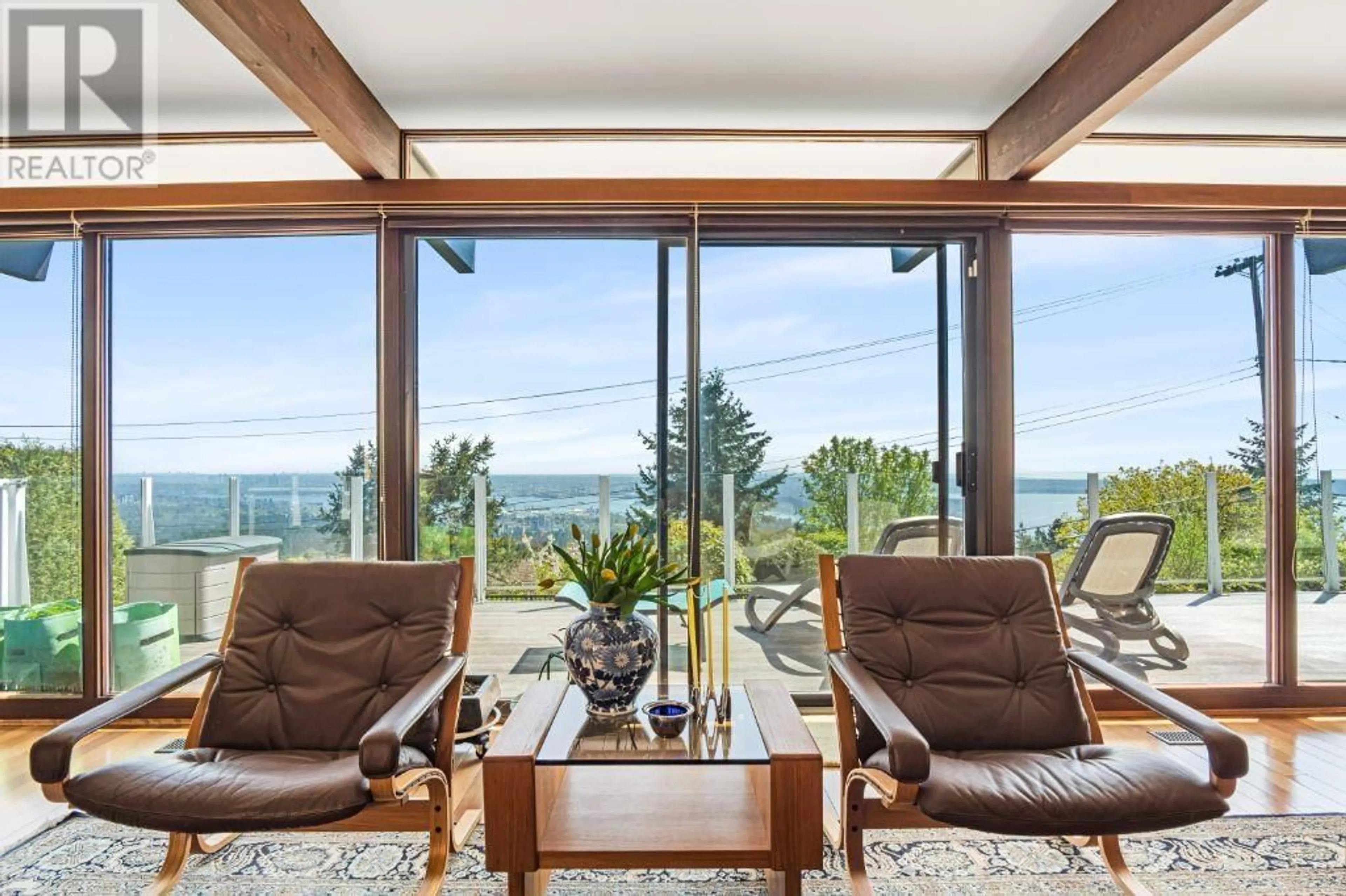 Living room with furniture, unknown for 1132 CRESTLINE ROAD, West Vancouver British Columbia V7S2E4