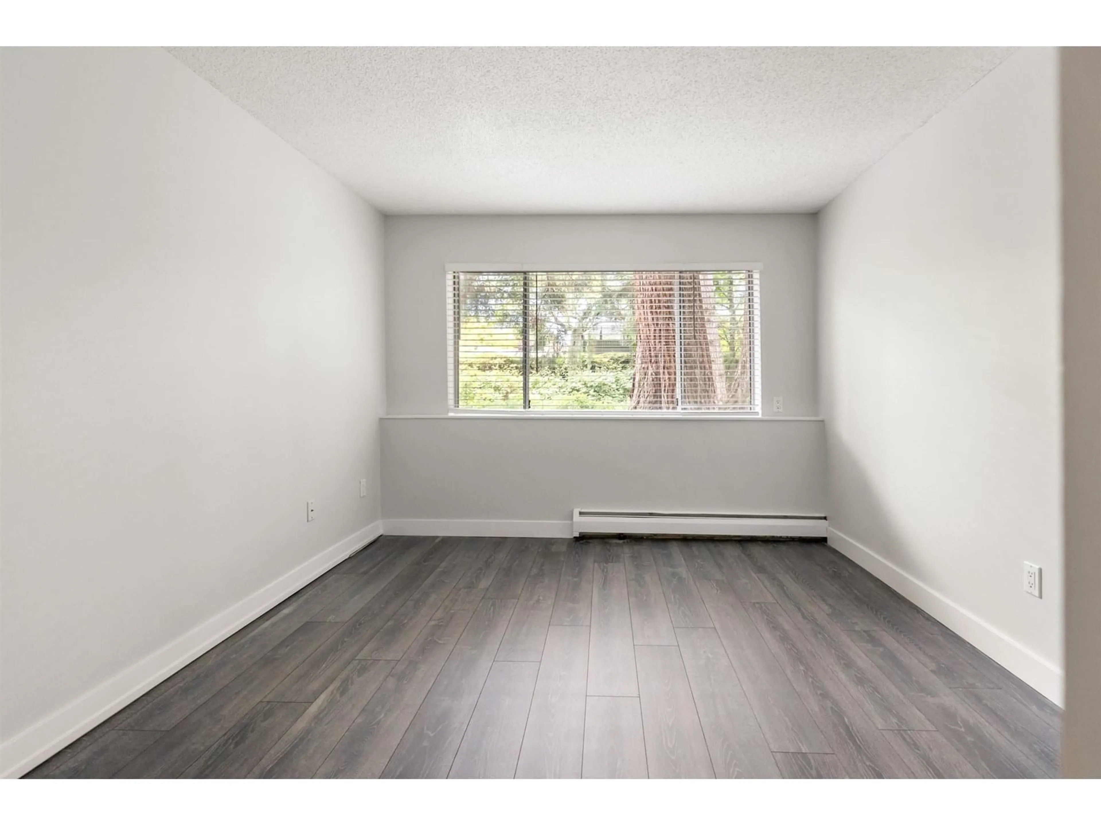 A pic of a room for 4 - 5664 200, Langley British Columbia V3A1M8