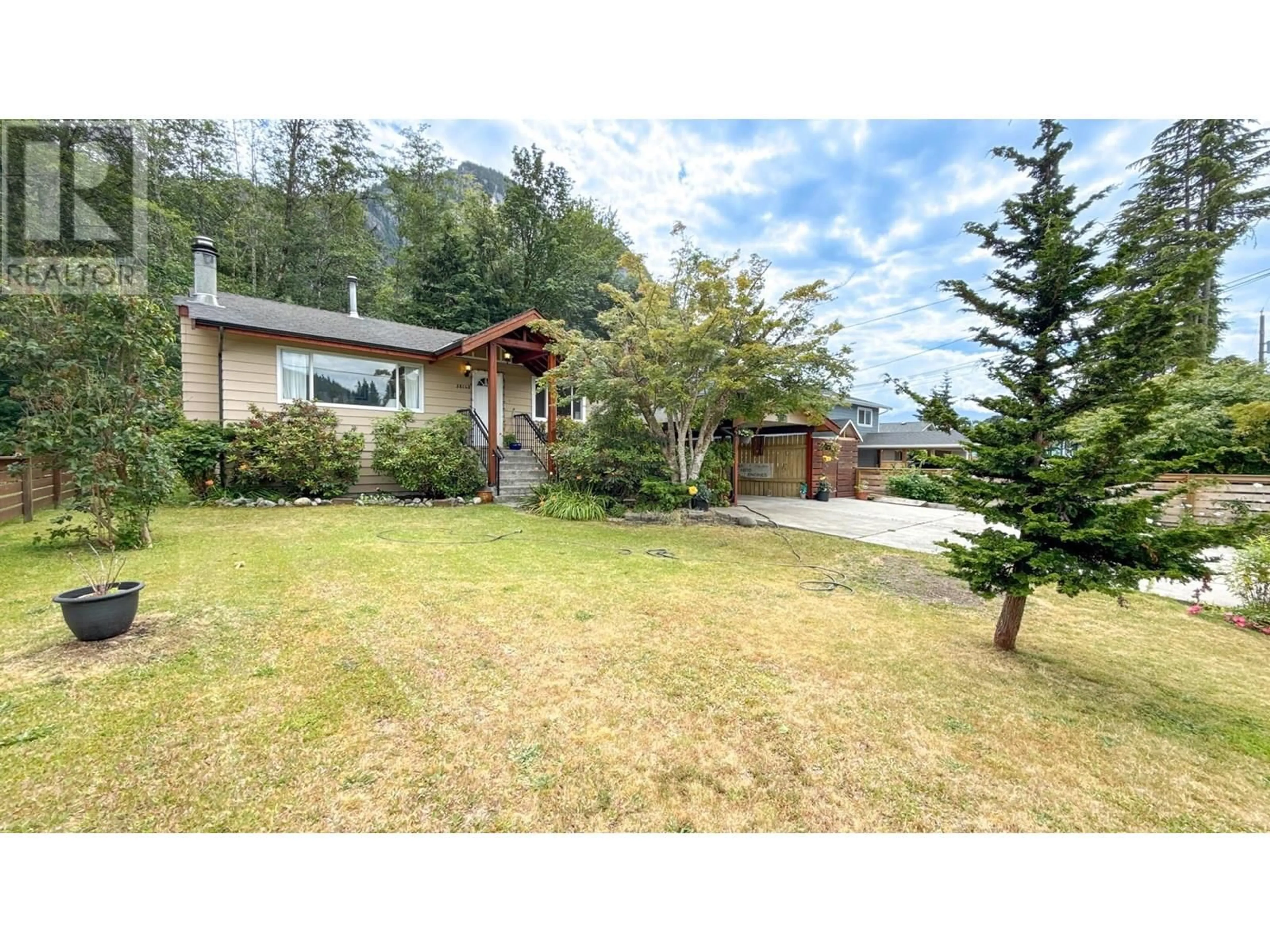 A pic from outside/outdoor area/front of a property/back of a property/a pic from drone, street for 38140 GUILFORD DRIVE, Squamish British Columbia V8B0X4