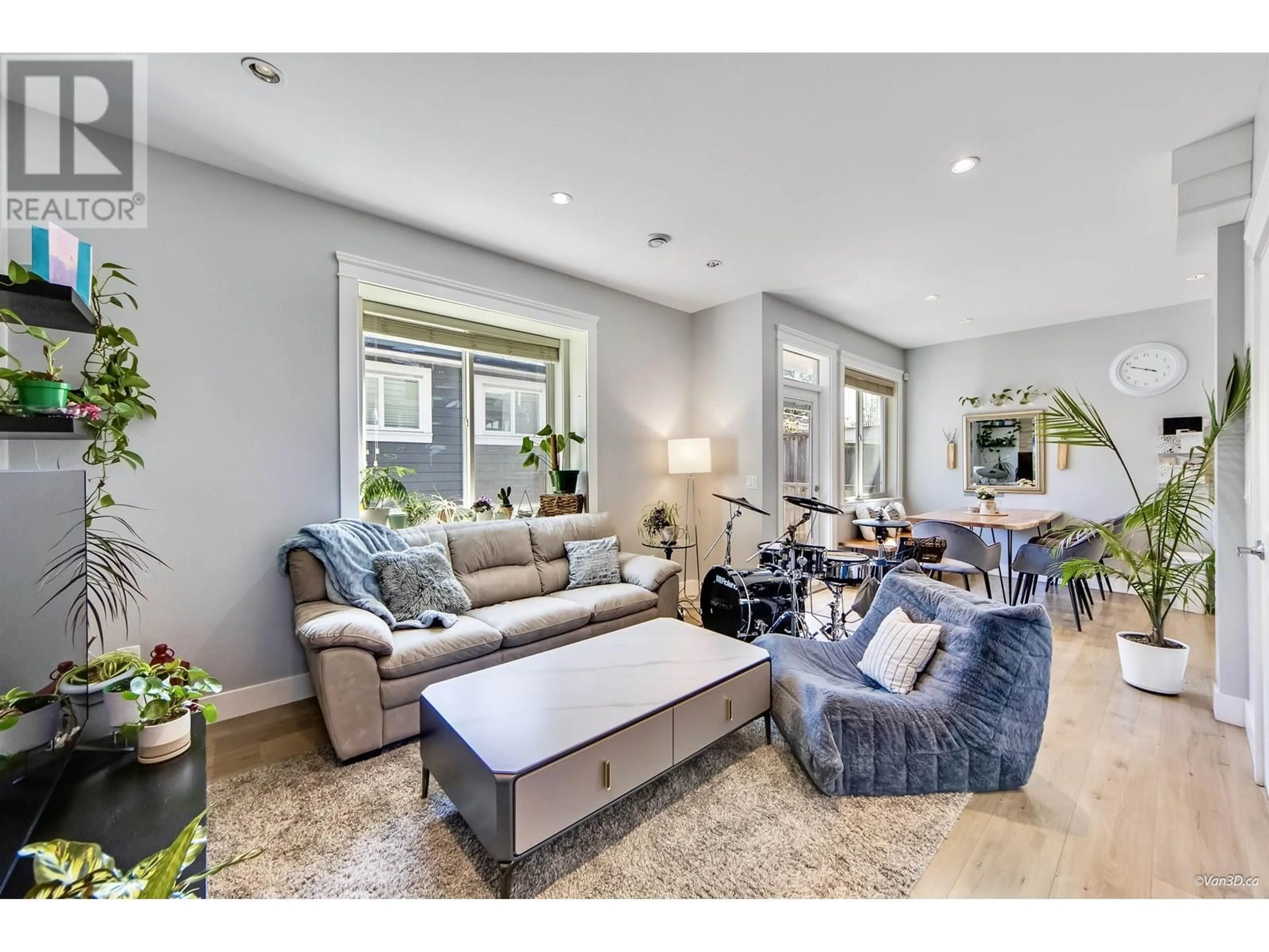 Living room with furniture, unknown for 5078 NORFOLK STREET, Burnaby British Columbia V5G1G1