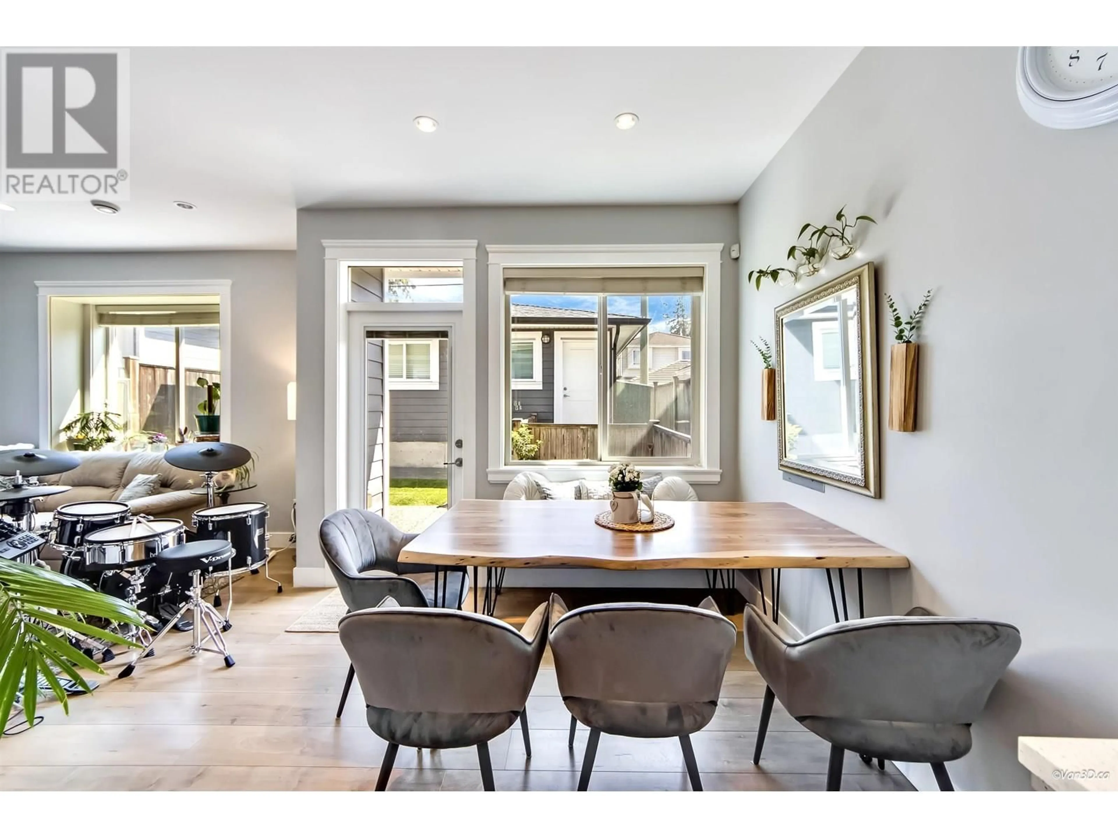 Open concept kitchen, unknown for 5078 NORFOLK STREET, Burnaby British Columbia V5G1G1