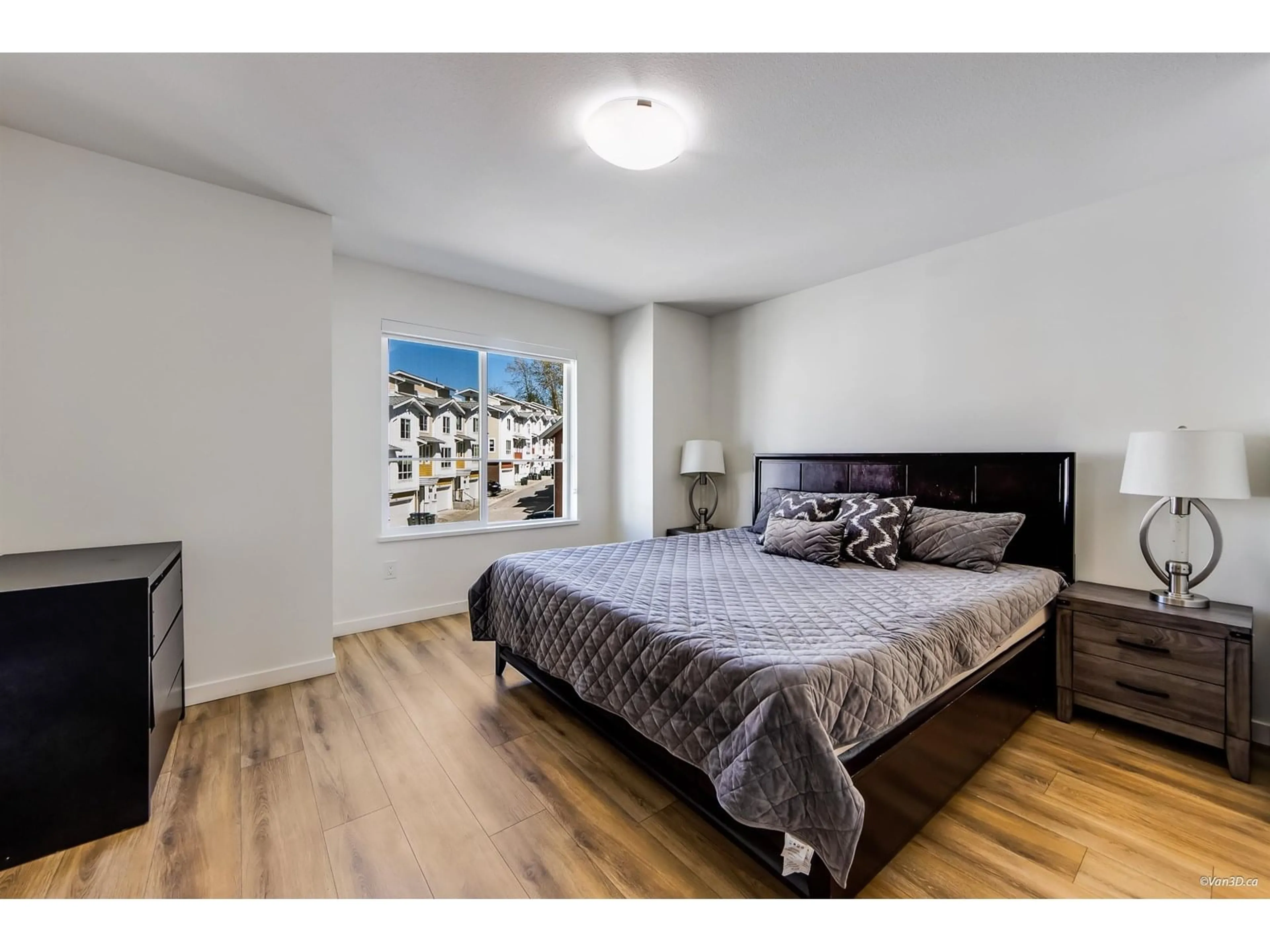 Bedroom with bed, wood/laminate floor for 71 - 16561 17A, Surrey British Columbia V3Z1J3