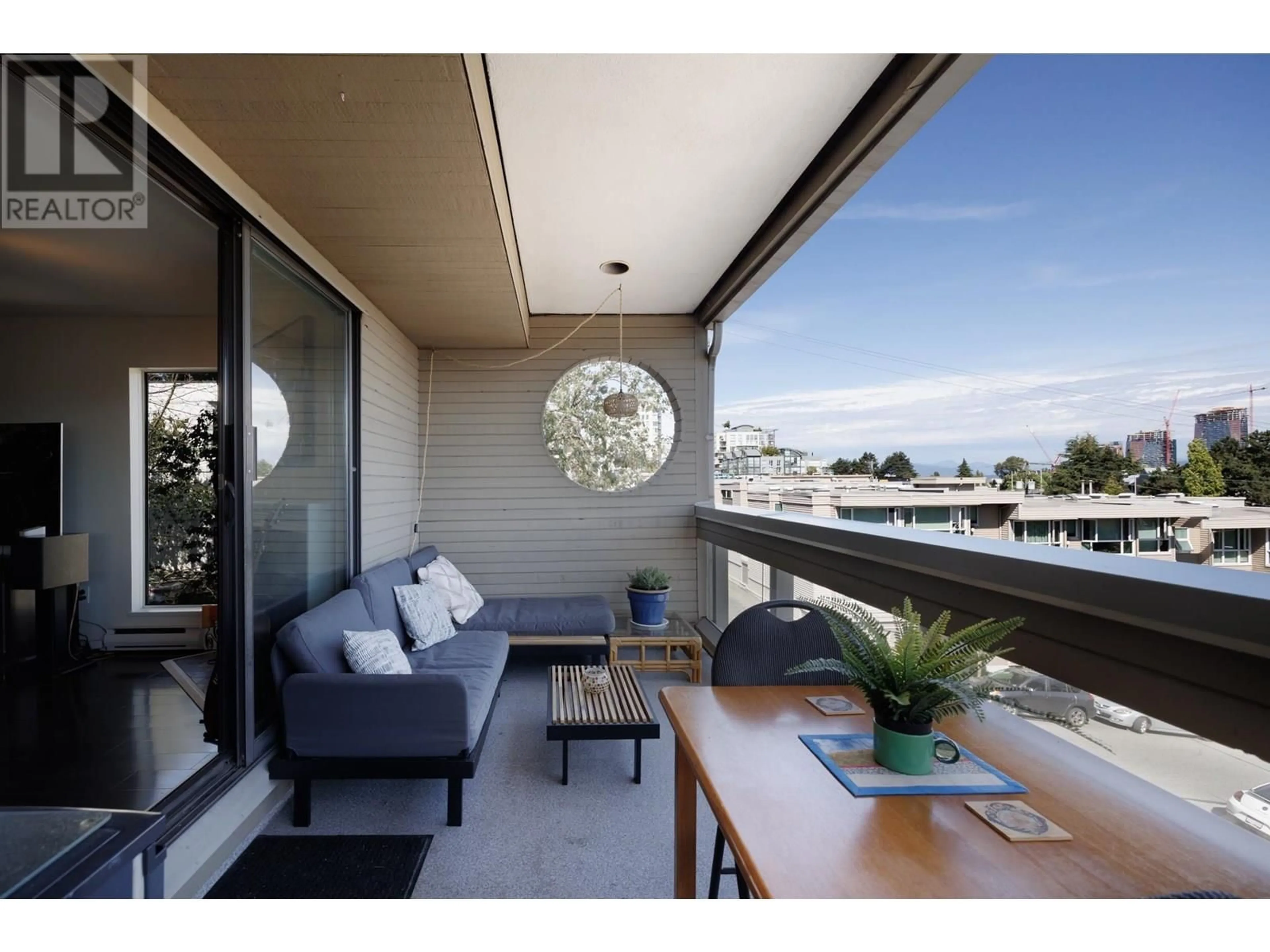 Patio, water/lake/river/ocean view for 203 - 1299 7TH AVENUE, Vancouver British Columbia V6H1B7