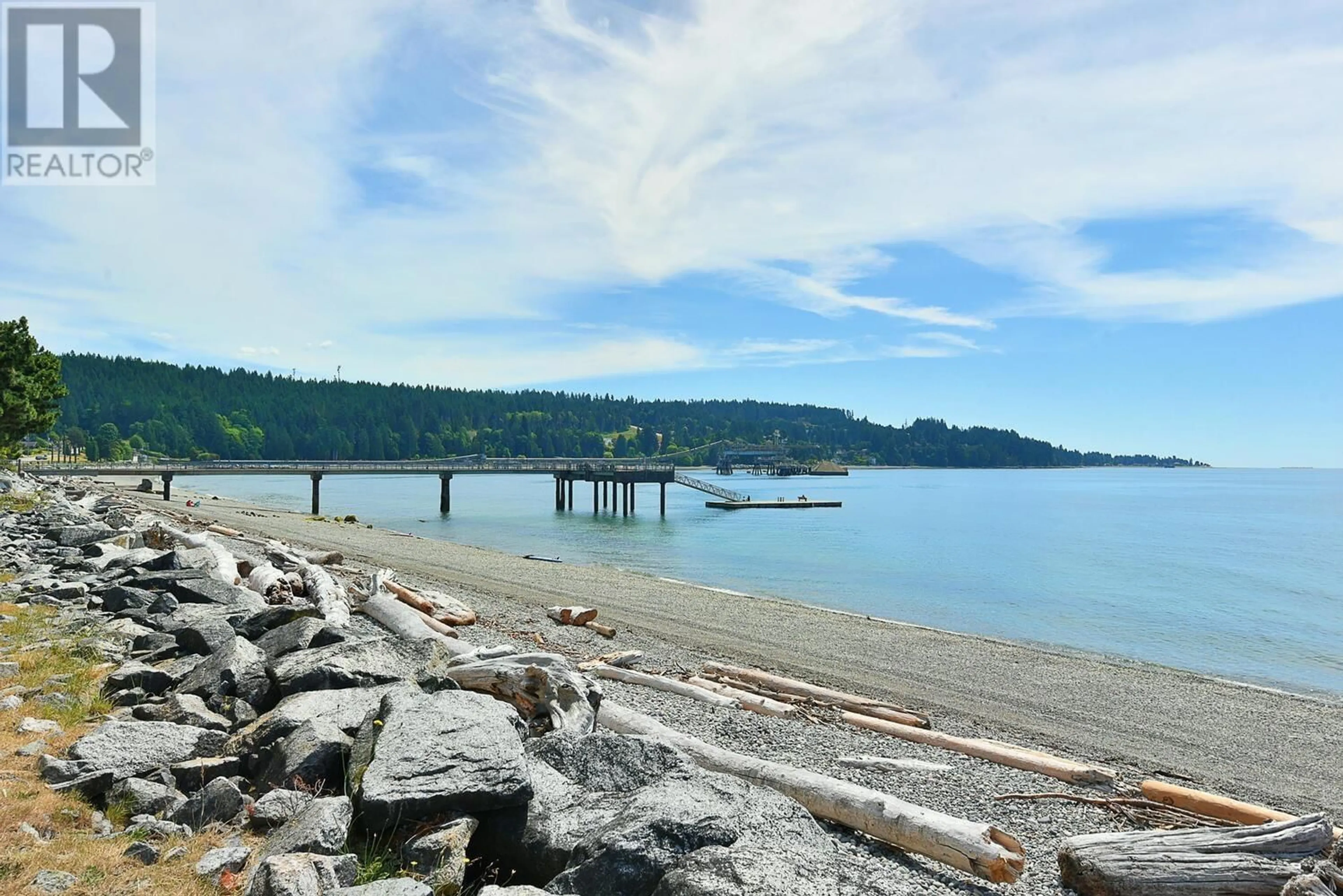 Blurry image for 104 - 5470 INLET AVENUE, Sechelt British Columbia V7Z0H4