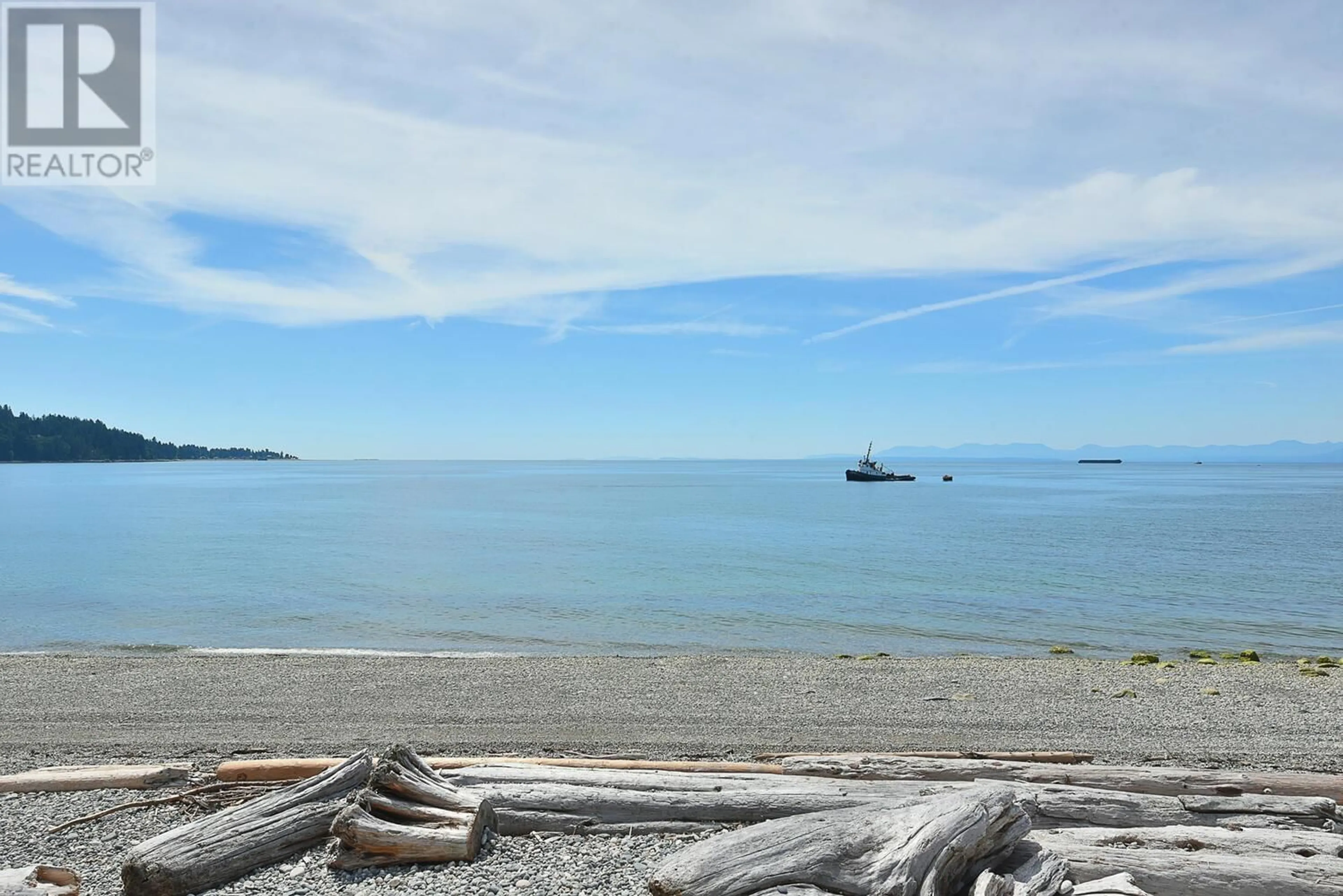 Blurry image for 104 - 5470 INLET AVENUE, Sechelt British Columbia V7Z0H4