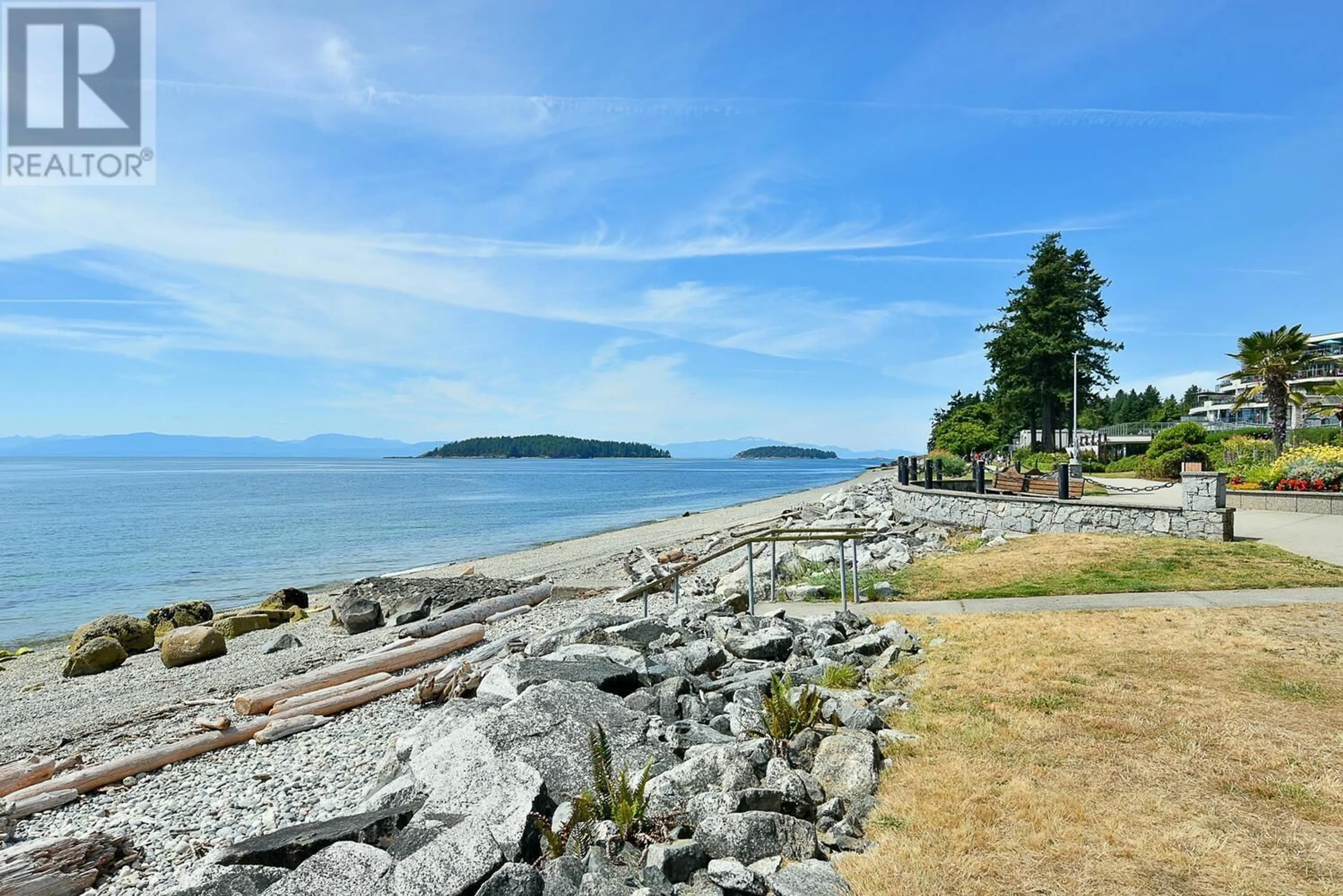 Unknown for 104 - 5470 INLET AVENUE, Sechelt British Columbia V7Z0H4