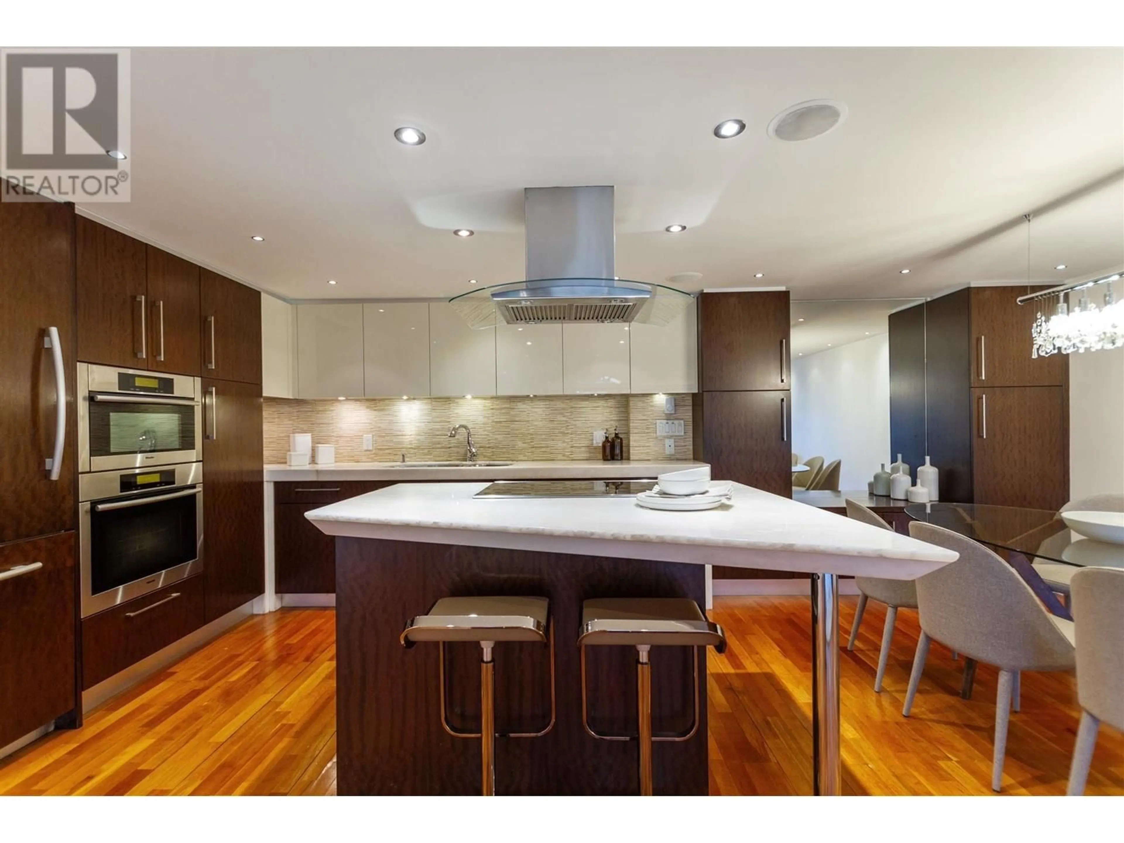 Contemporary kitchen, wood/laminate floor for 73 - 1425 LAMEY'S MILL ROAD, Vancouver British Columbia V6H3W2