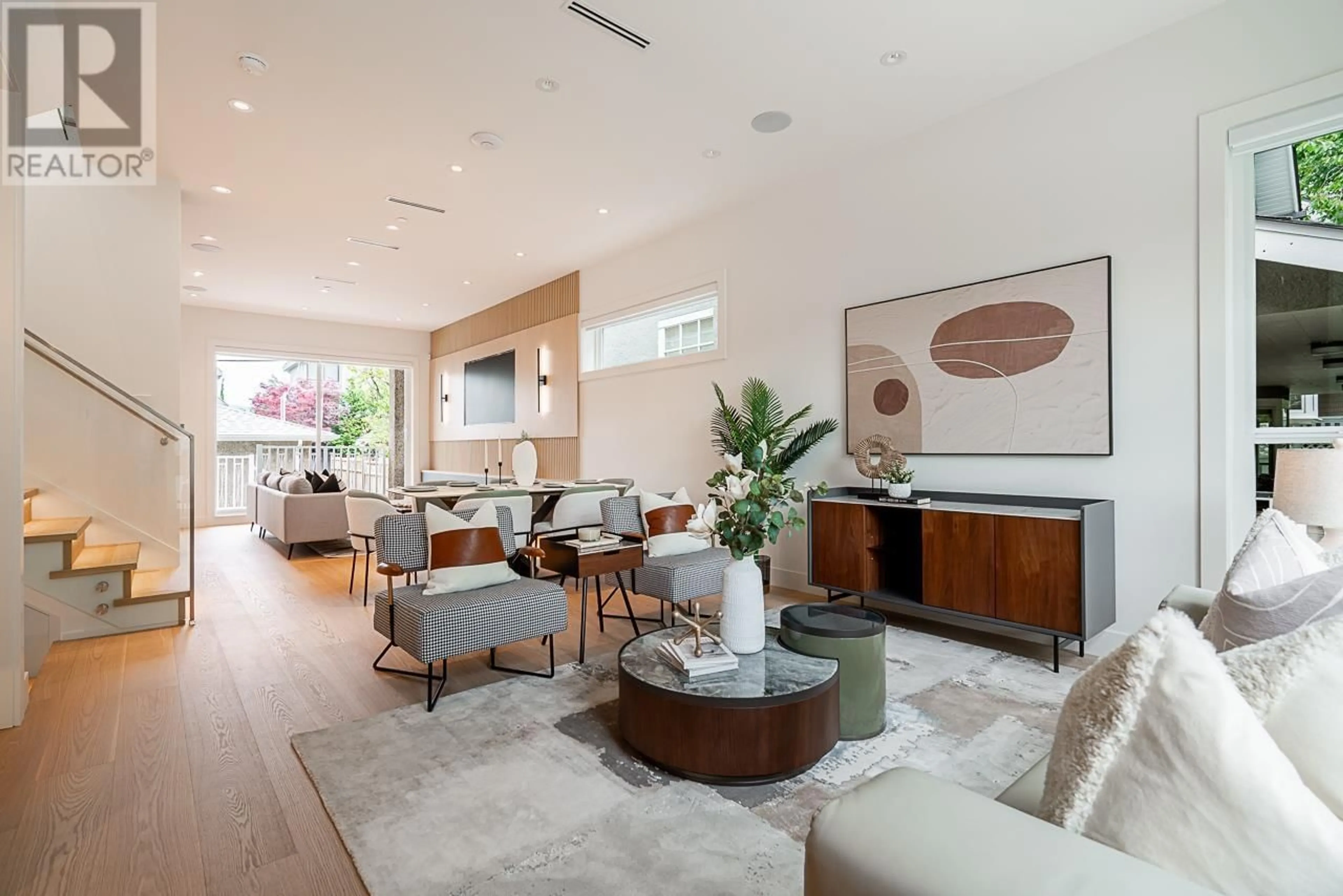 Living room with furniture, unknown for 2561 2ND AVENUE, Vancouver British Columbia V6K1J7