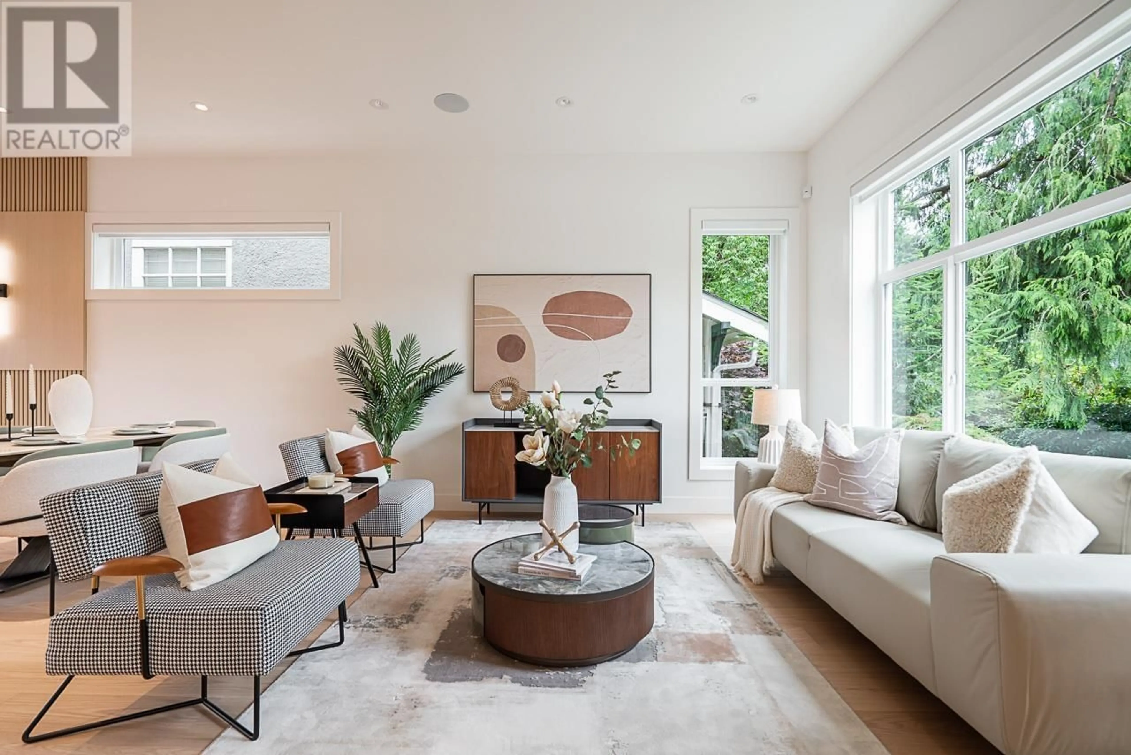 Living room with furniture, unknown for 2561 2ND AVENUE, Vancouver British Columbia V6K1J7