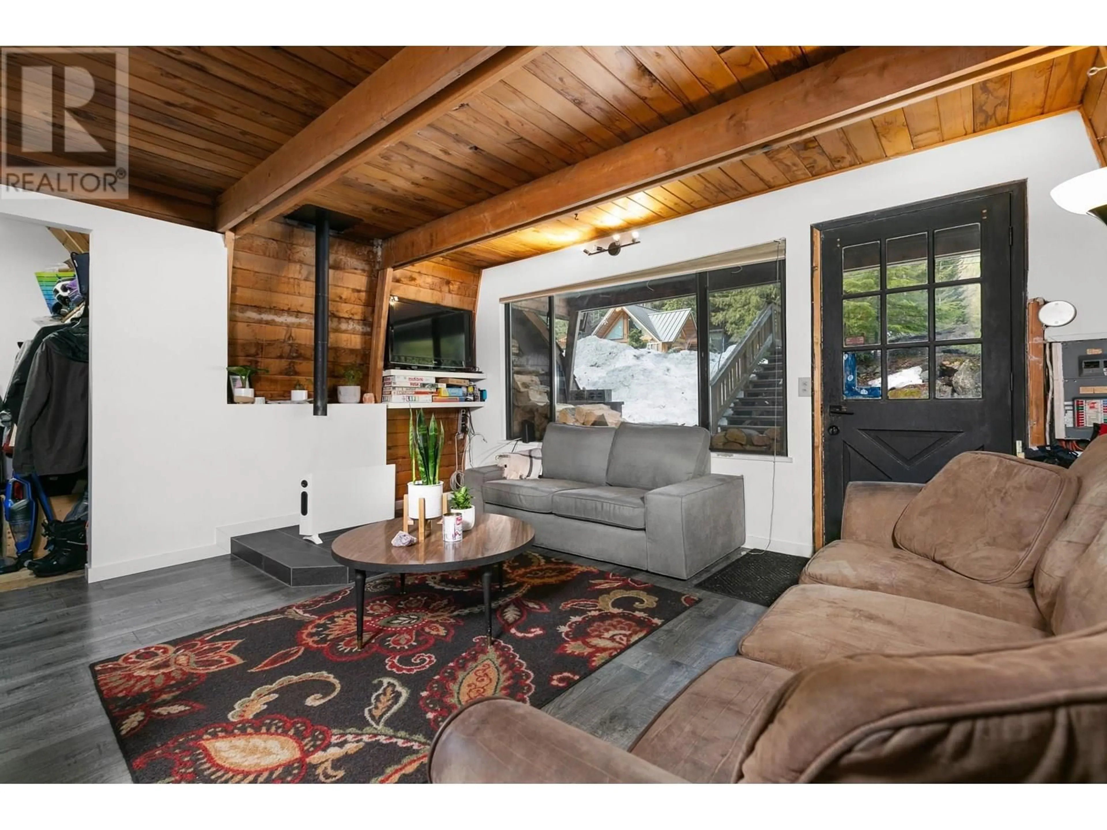 Living room with furniture, unknown for 8160 ALPINE WAY, Whistler British Columbia V8E0G2