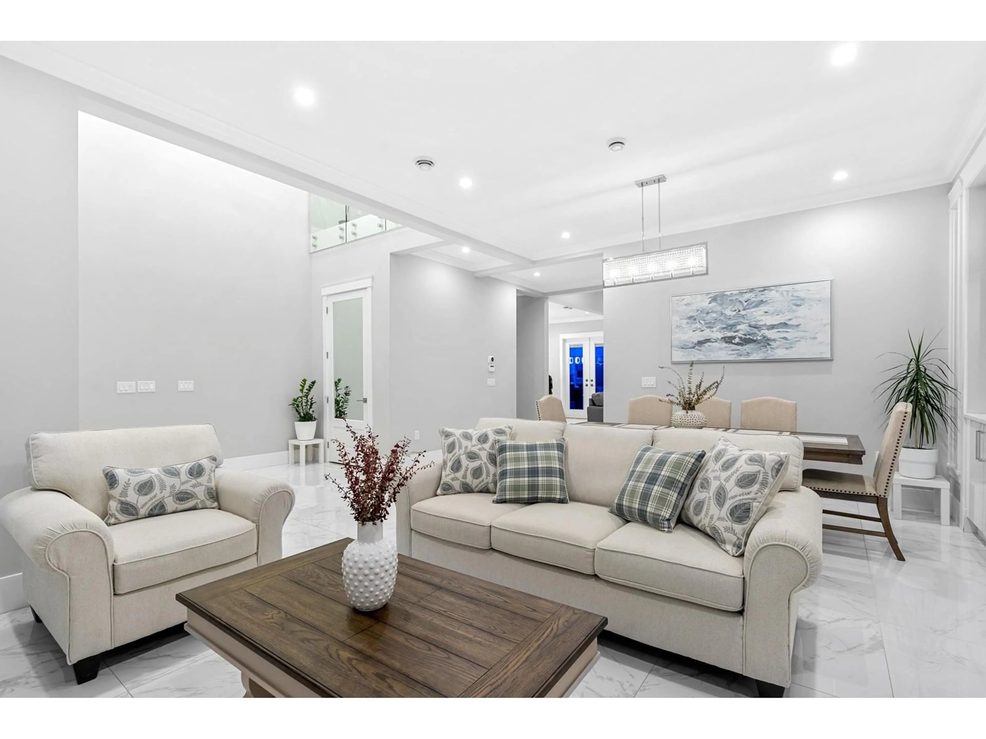 Living room with furniture, unknown for 11903 82, Delta British Columbia V4C2C6
