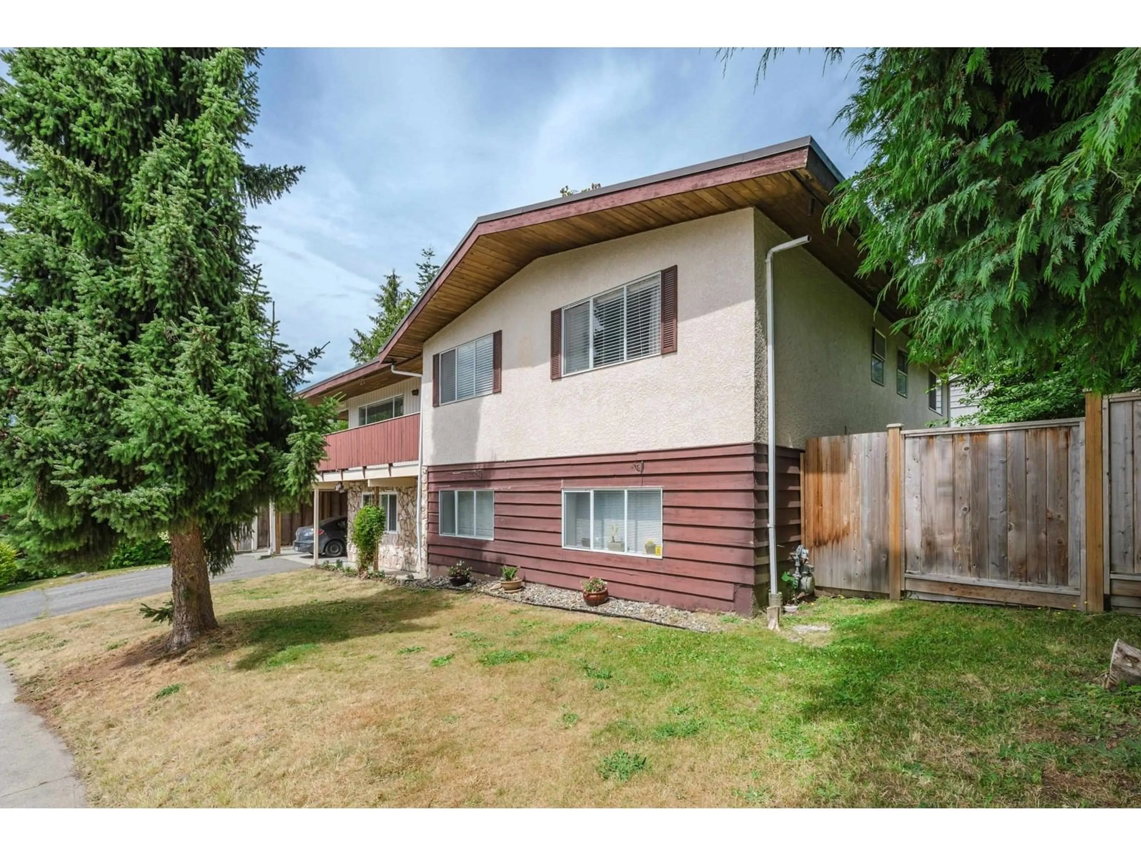 Unknown for 8916 RUSSELL, Delta British Columbia V4C4P9