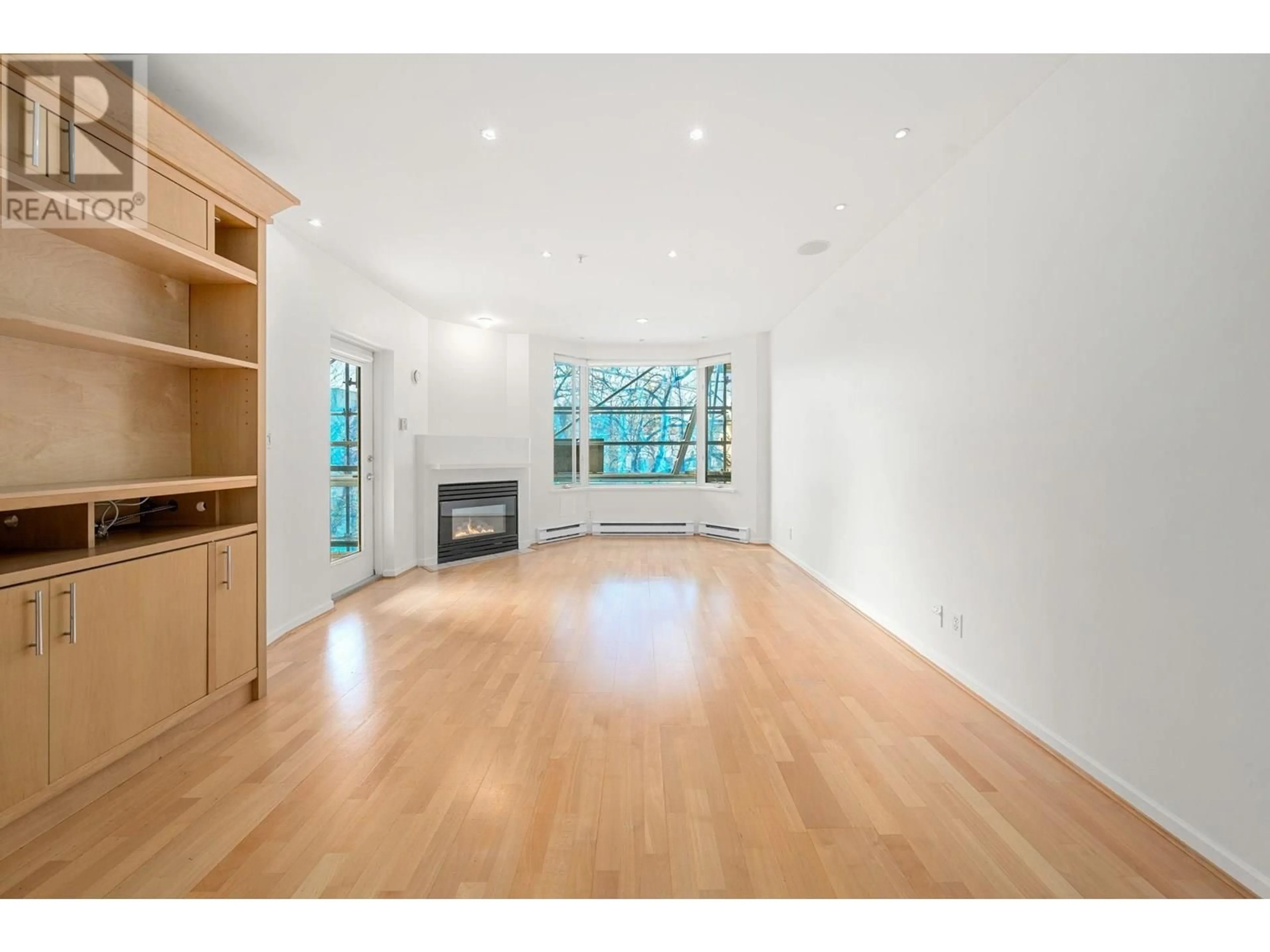 A pic of a room for 309 - 1688 CYPRESS STREET, Vancouver British Columbia V6J5J1