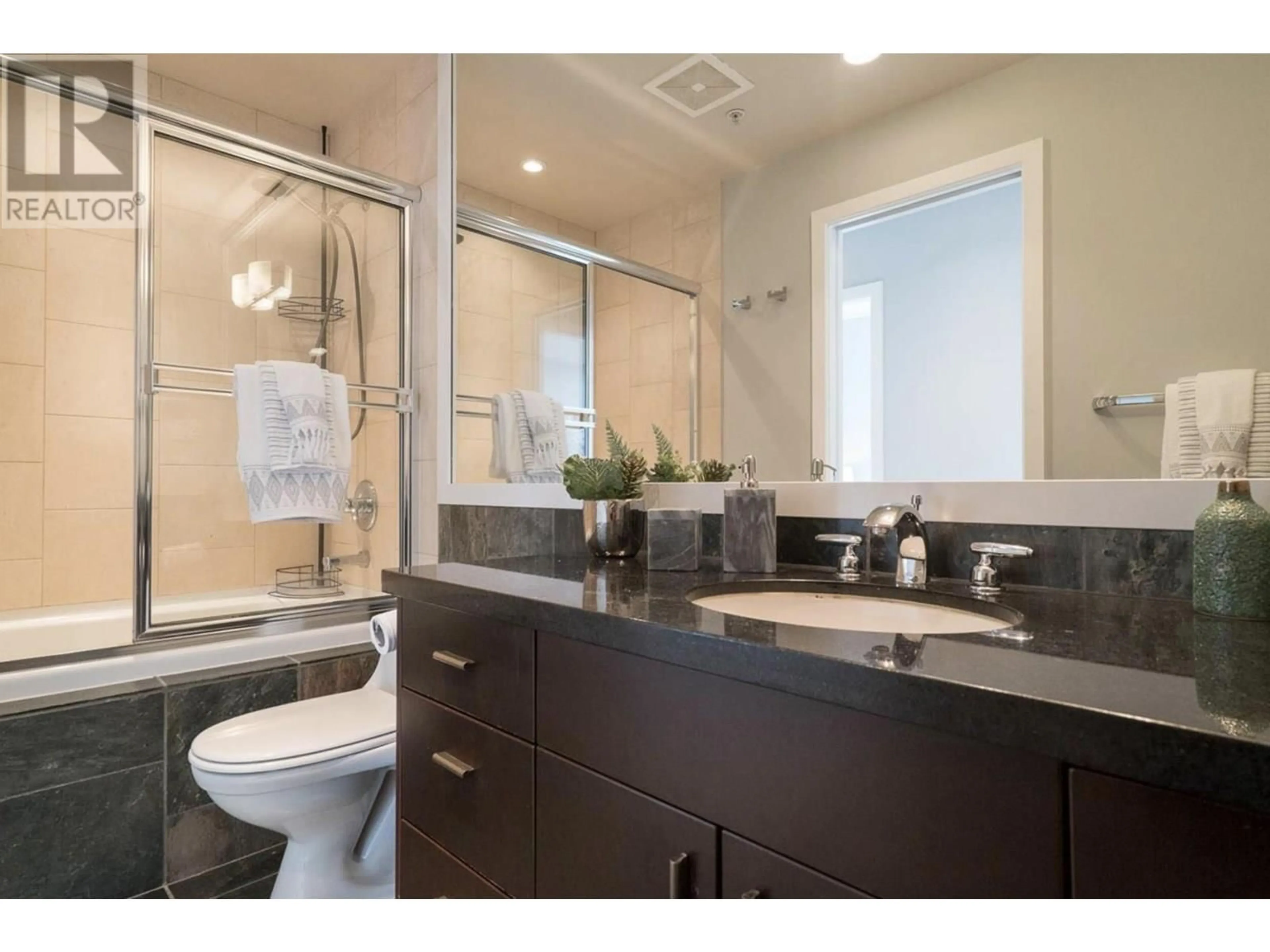 Contemporary bathroom, ceramic/tile floor for 201 - 1233 CORDOVA STREET, Vancouver British Columbia V6C3R1