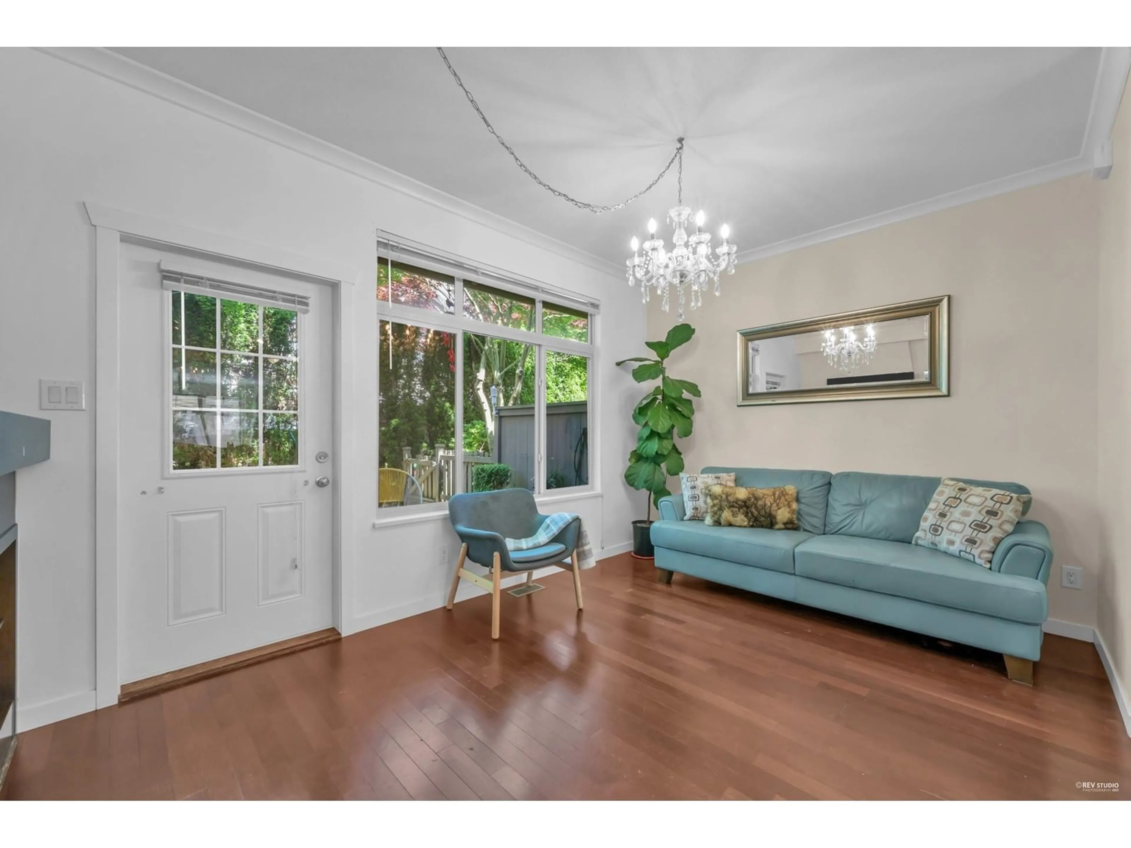 Living room with furniture, unknown for 52 - 15151 34, Surrey British Columbia V3Z4P5