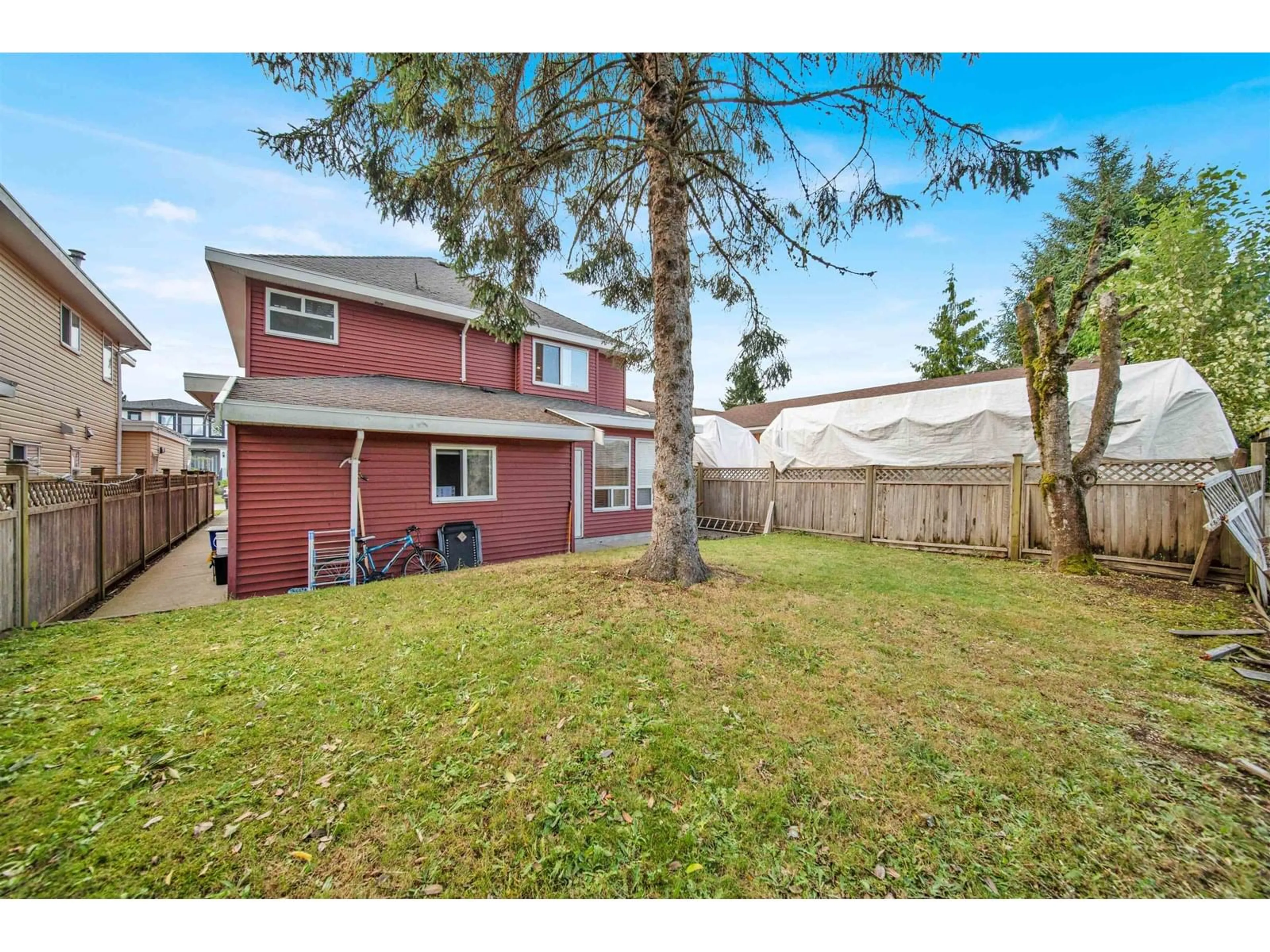 Patio, street for 11286 79A, Delta British Columbia V4C1T8