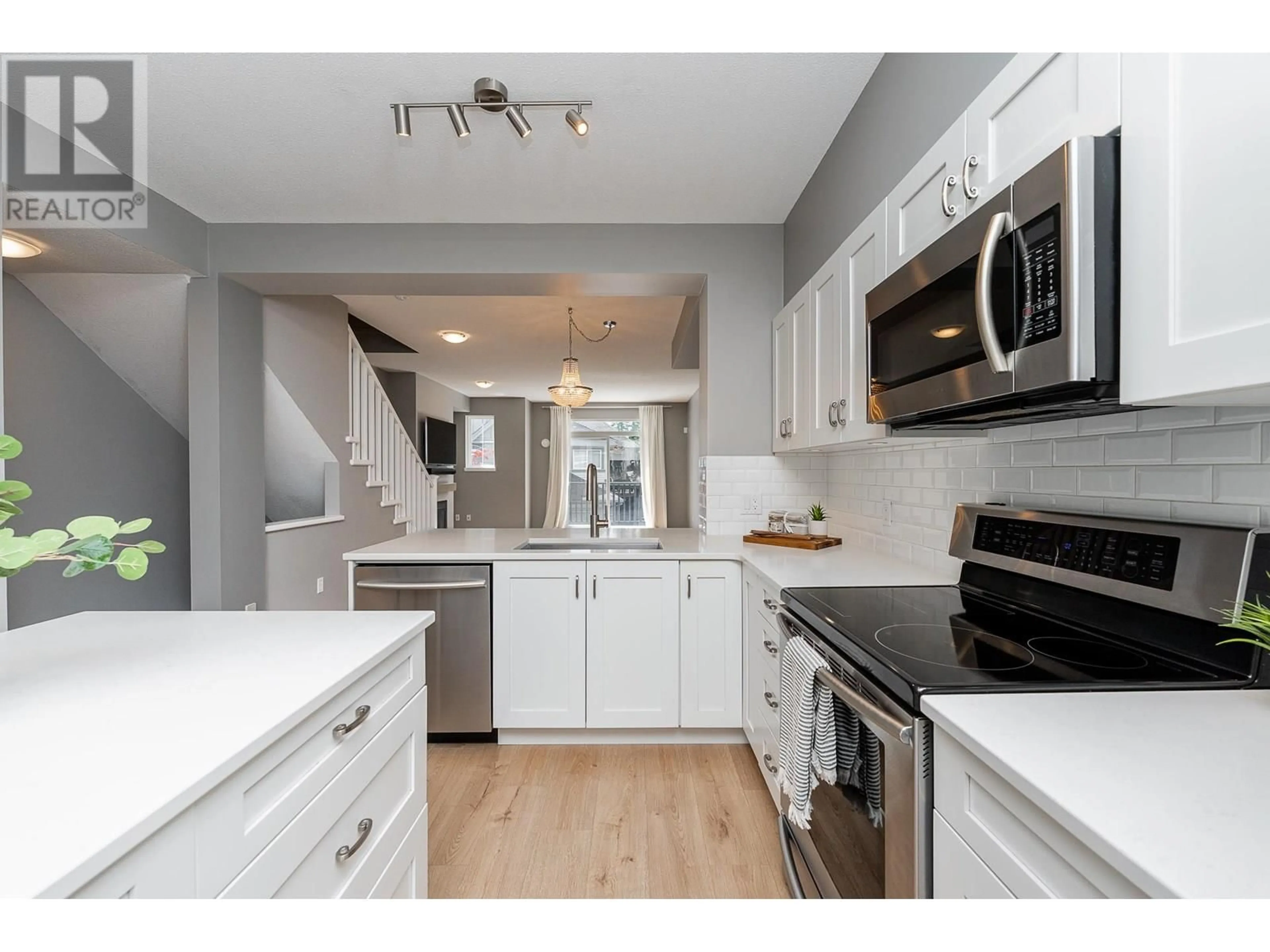 Open concept kitchen, unknown for 75 - 2200 PANORAMA DRIVE, Port Moody British Columbia V3H5M2