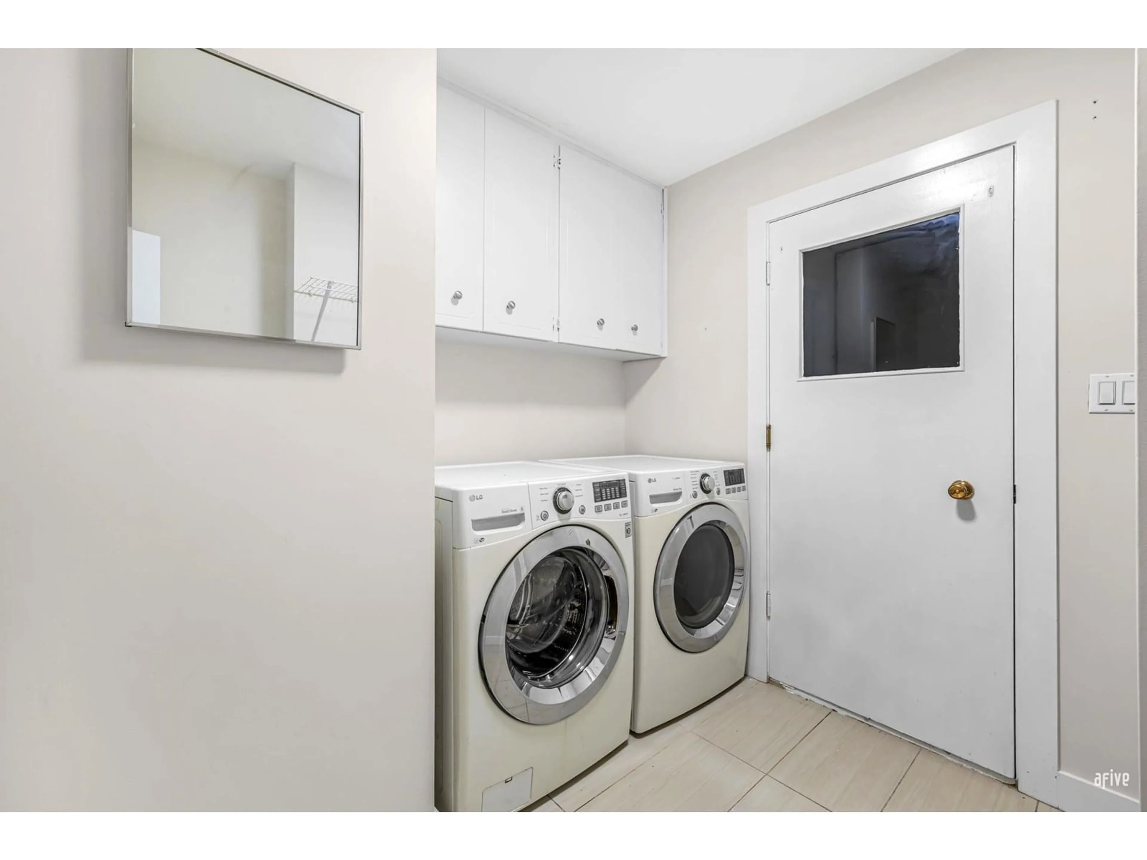 Laundry room for 31828 PEARDONVILLE, Abbotsford British Columbia V2T1L6