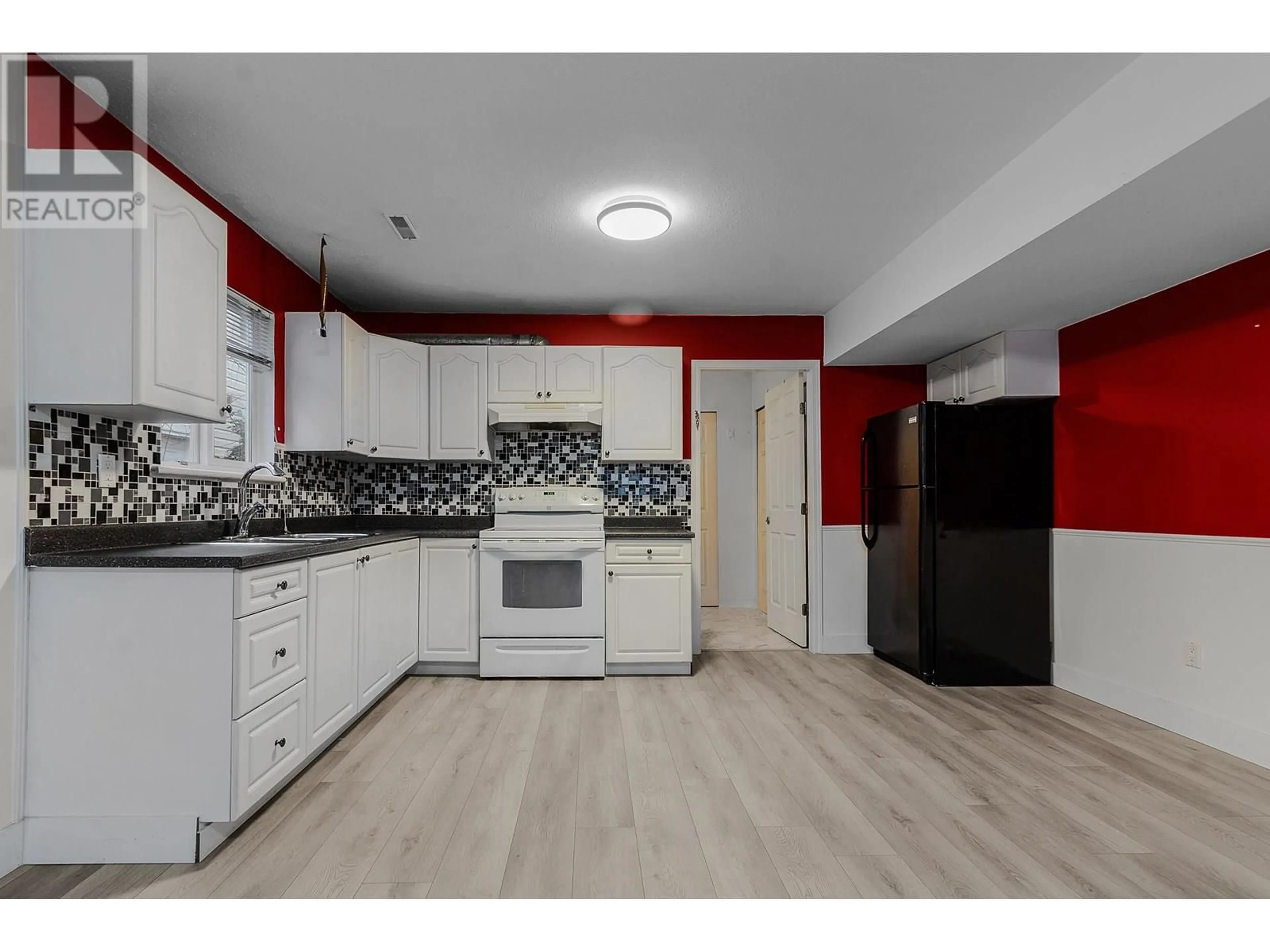 Standard kitchen, unknown for 11669 207 STREET, Maple Ridge British Columbia V2X1X2