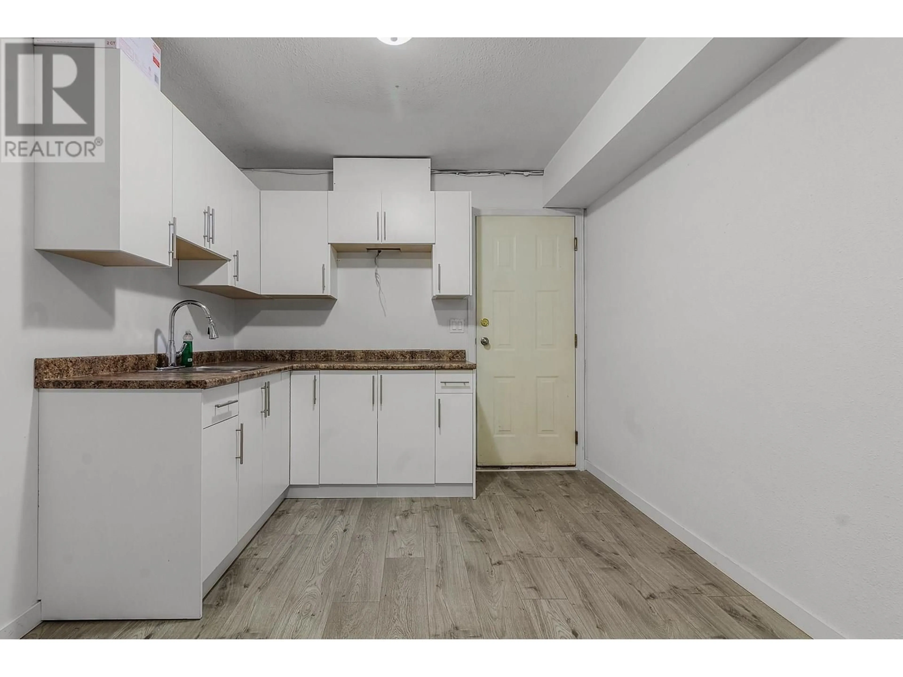 Standard kitchen, unknown for 11669 207 STREET, Maple Ridge British Columbia V2X1X2
