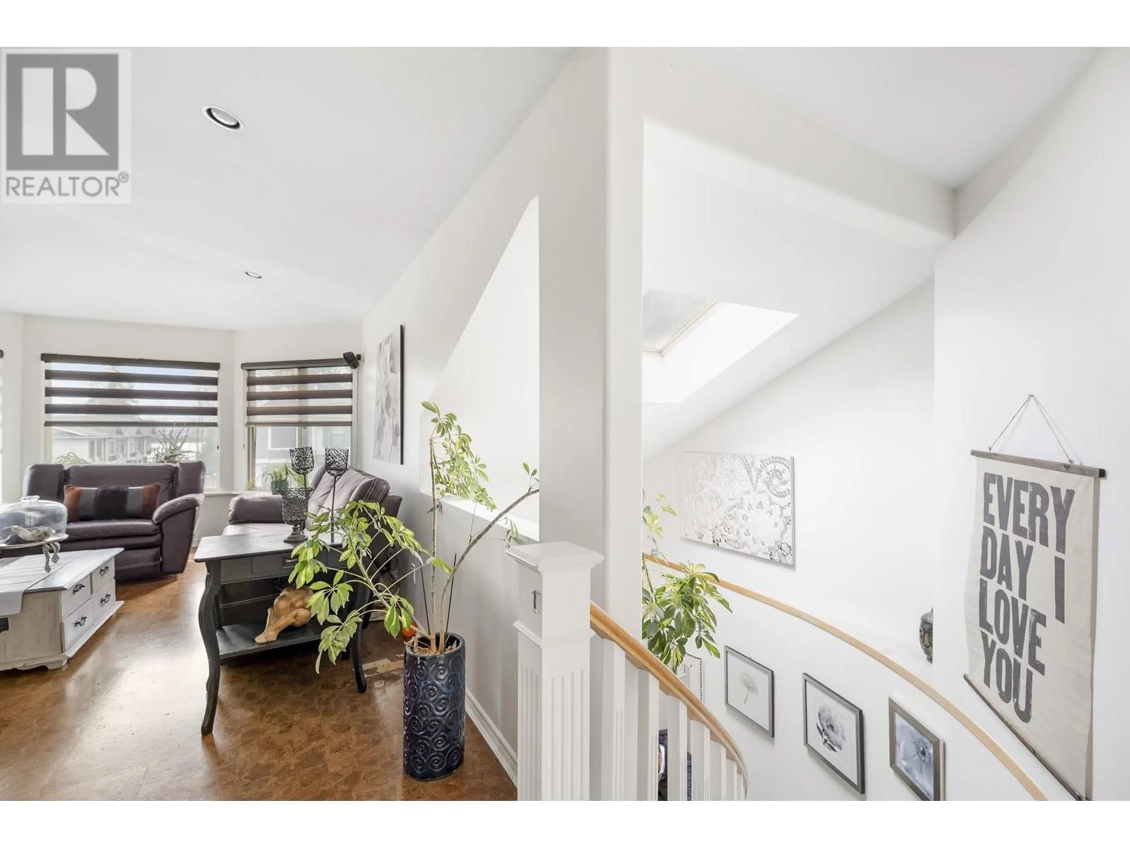 Indoor entryway for 1821 HARBOUR STREET, Port Coquitlam British Columbia V3C1A4