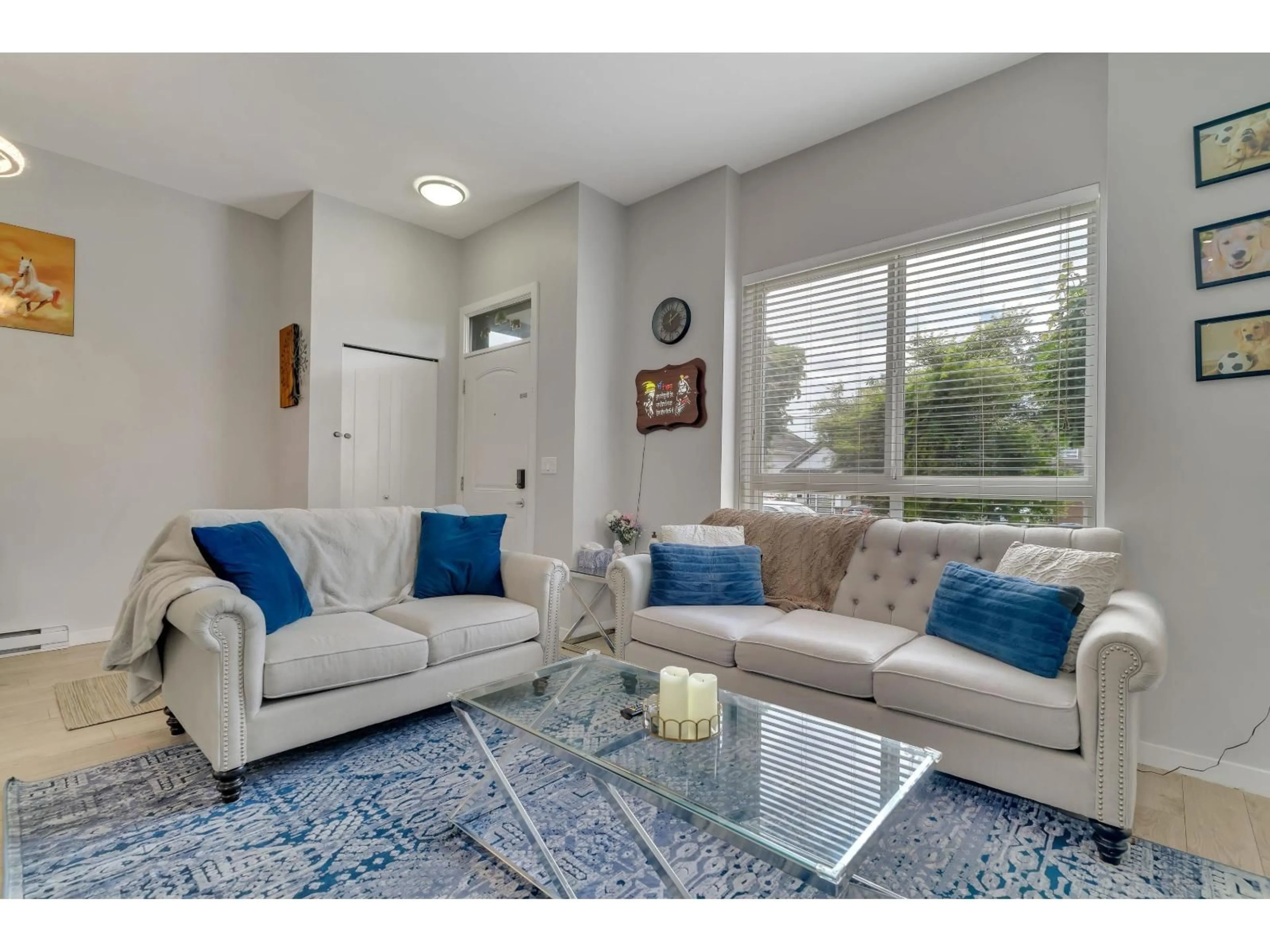 Living room with furniture, unknown for 104 - 14555 68, Surrey British Columbia V3S2A8