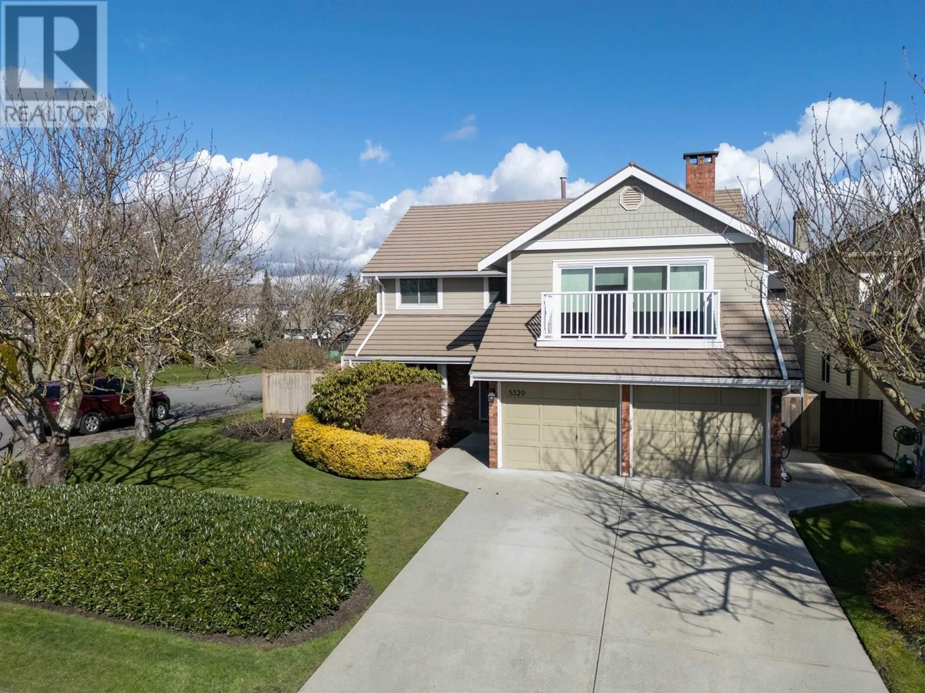 Home with vinyl exterior material, street for 5329 LAUREL WAY, Delta British Columbia V4K4H5
