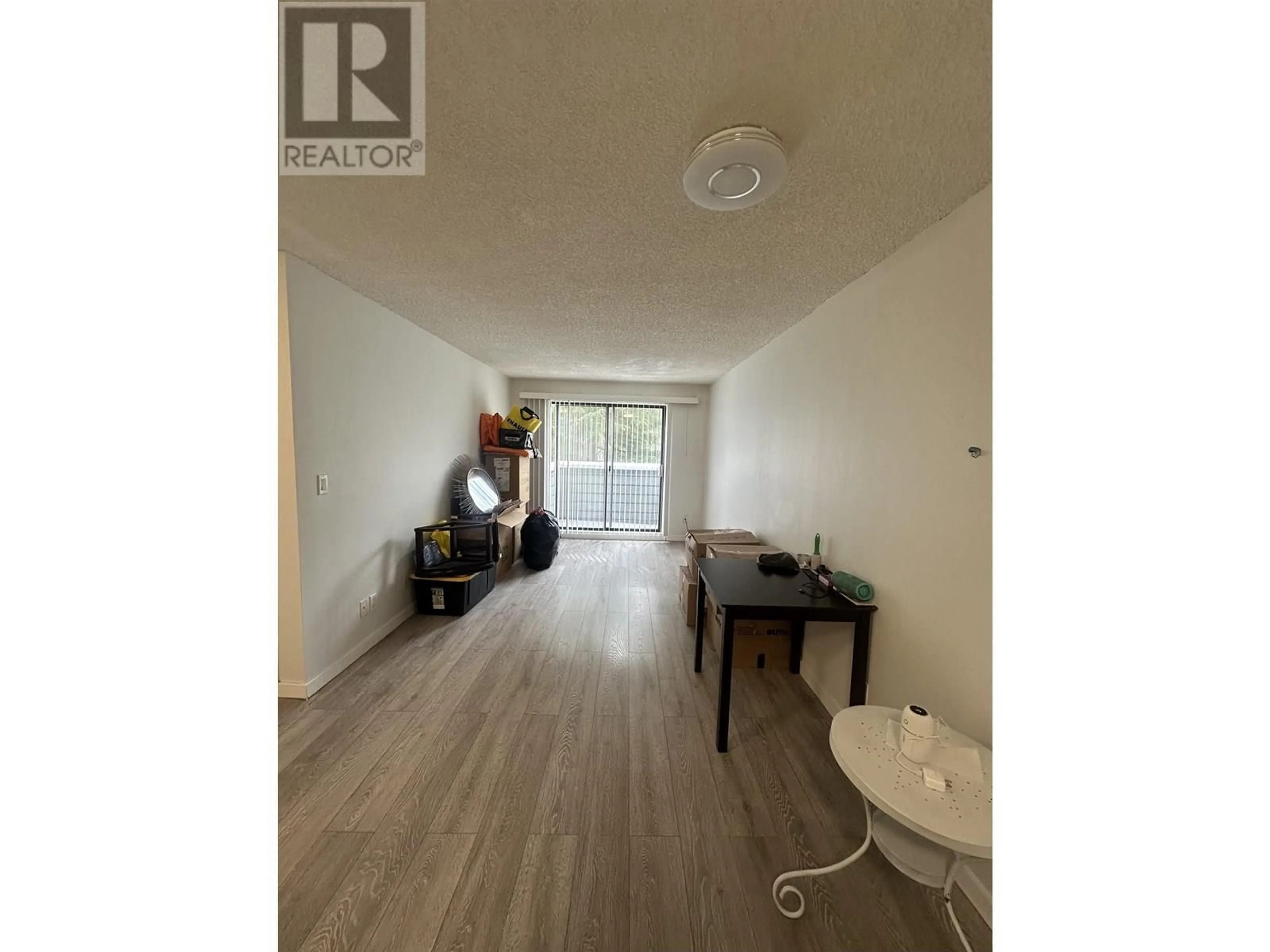 A pic of a room for 303 - 1948 COQUITLAM AVENUE, Port Coquitlam British Columbia V3B1J3