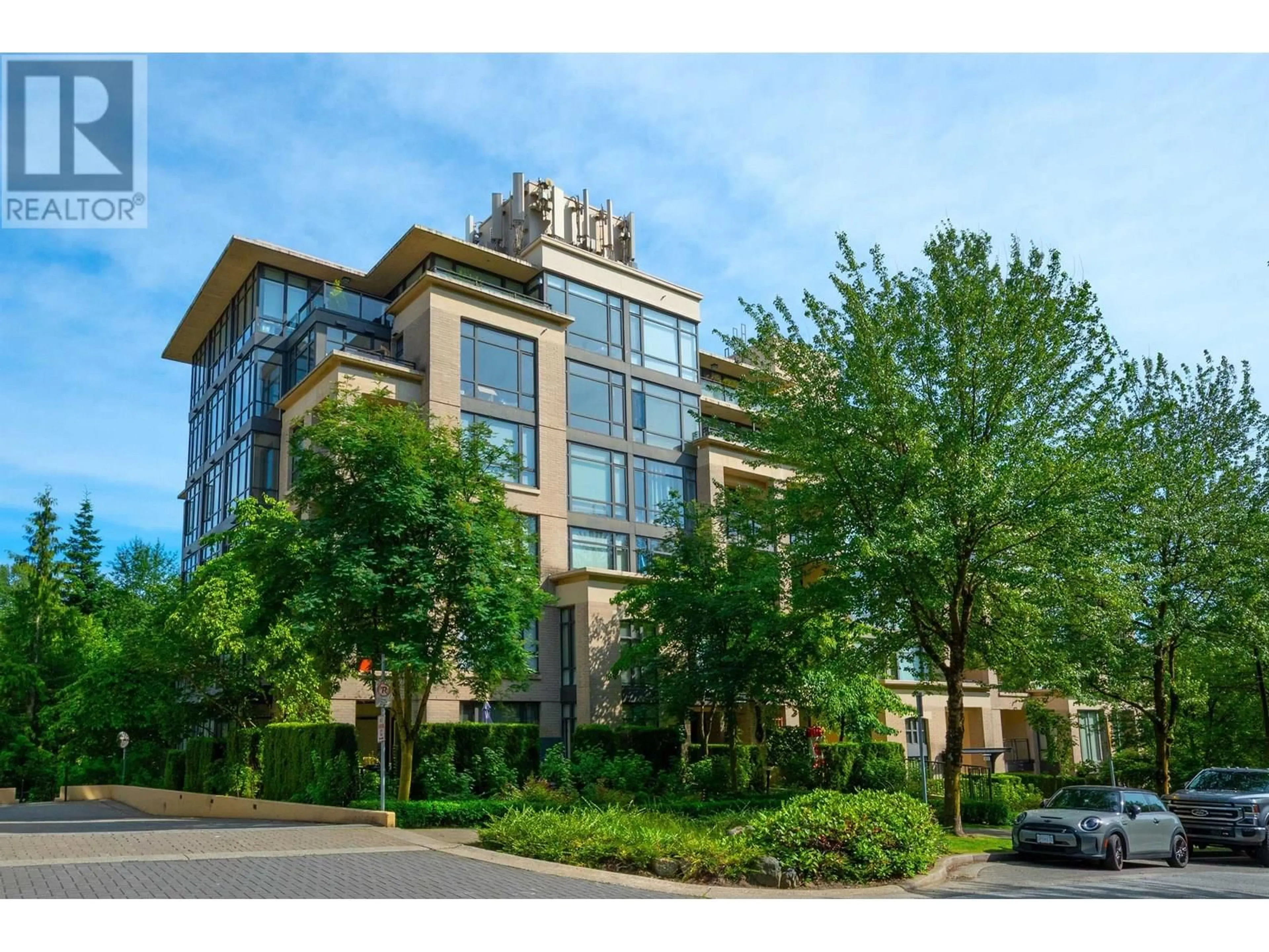 Unknown for 501 - 9370 UNIVERSITY CRESCENT, Burnaby British Columbia V5A4X9