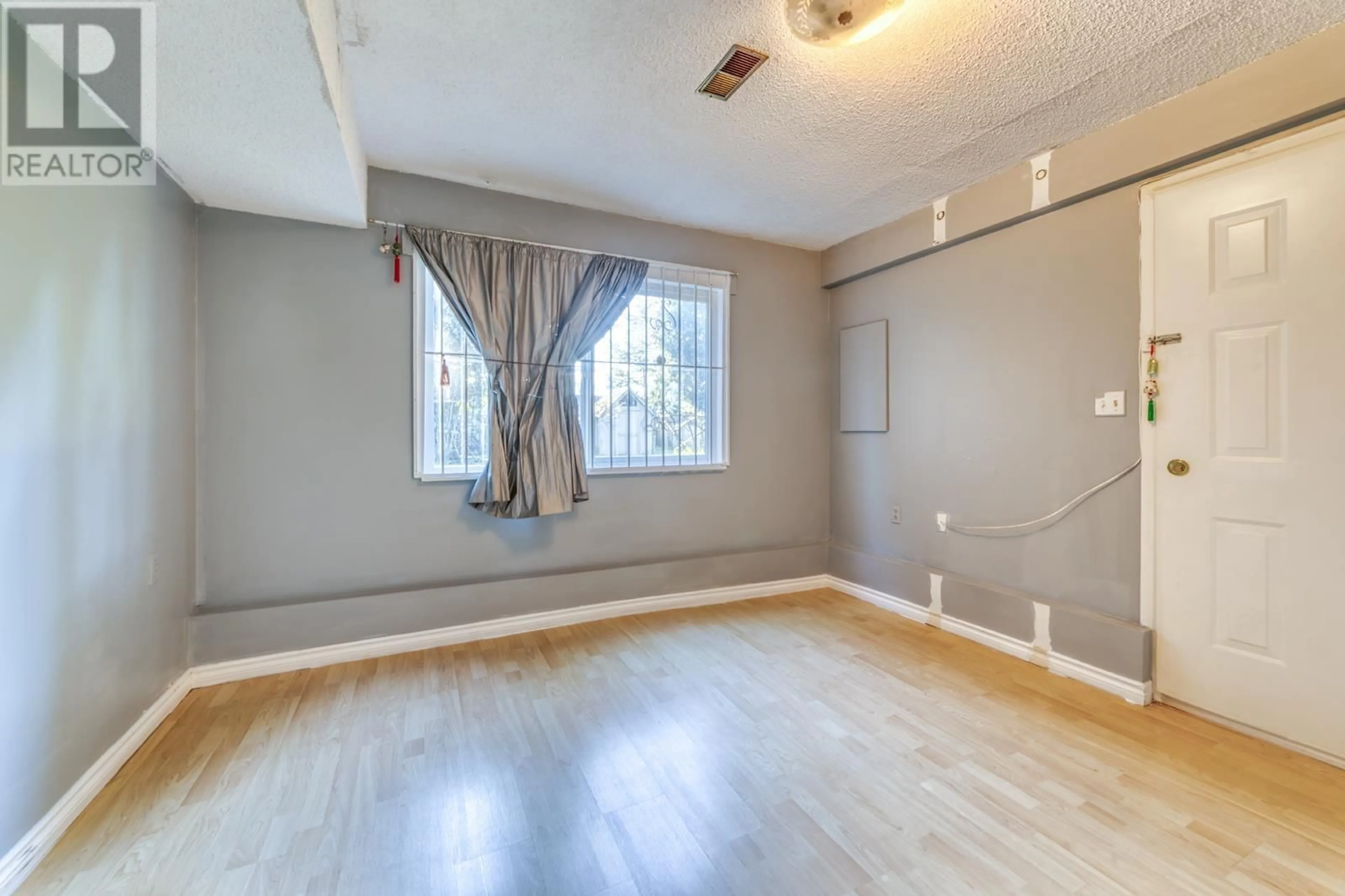 A pic of a room for 6500 YEATS CRESCENT, Richmond British Columbia V7E4C9
