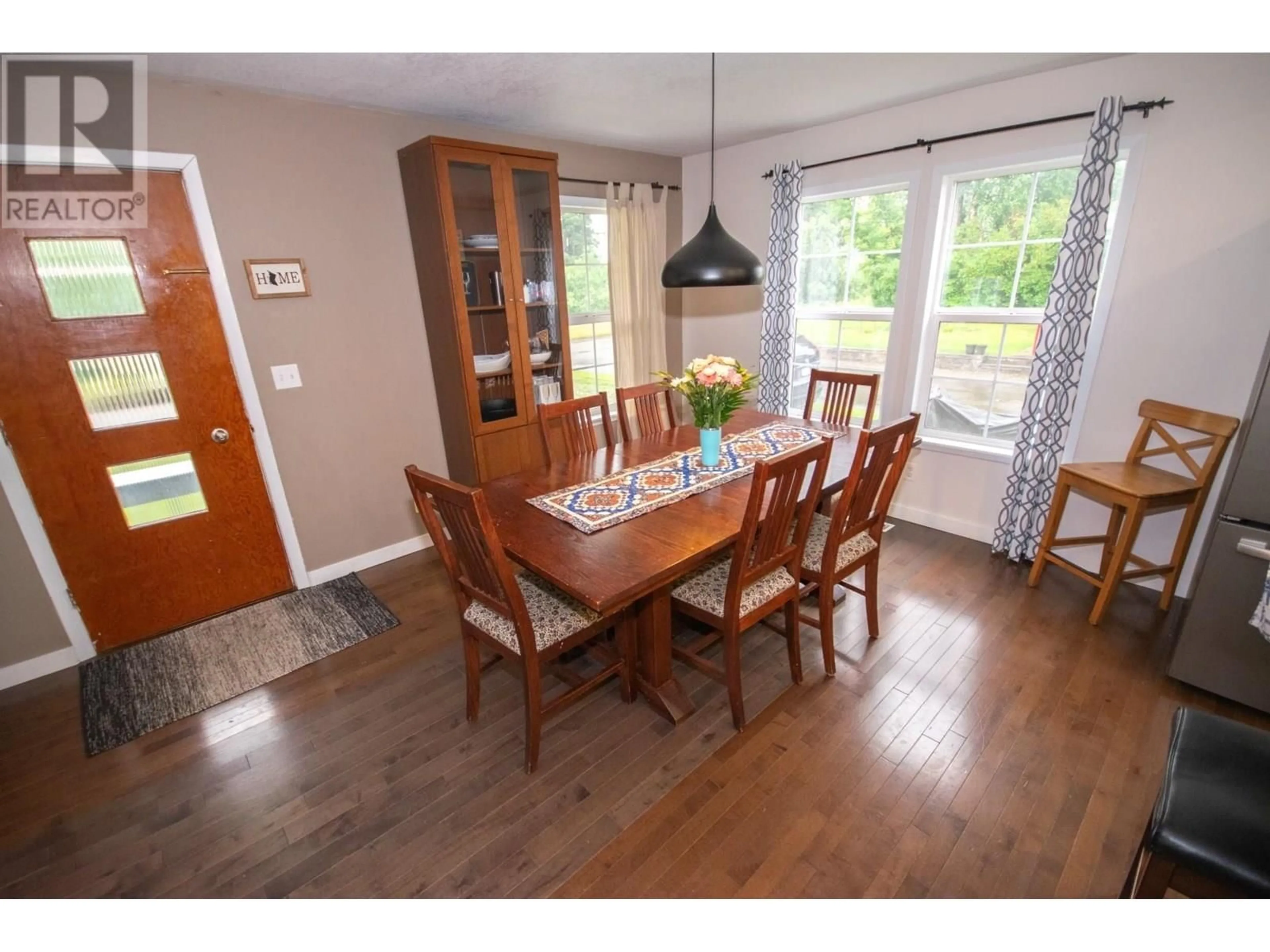 Dining room, wood/laminate floor for 1174 GRAHAM AVENUE, Quesnel British Columbia V2J3C9