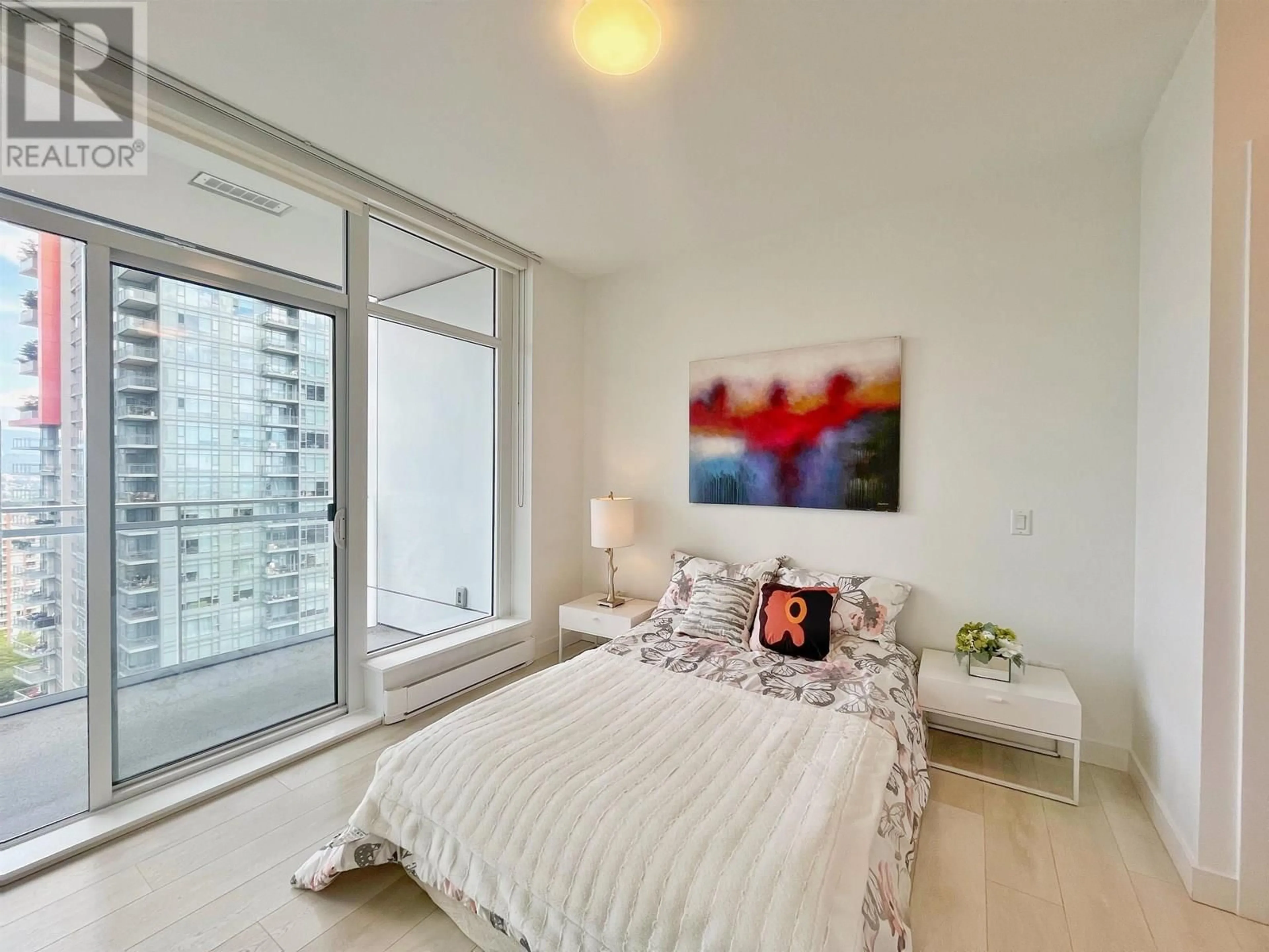 Bedroom with bed, unknown for 2208 - 4670 ASSEMBLY WAY, Burnaby British Columbia V5H0H3