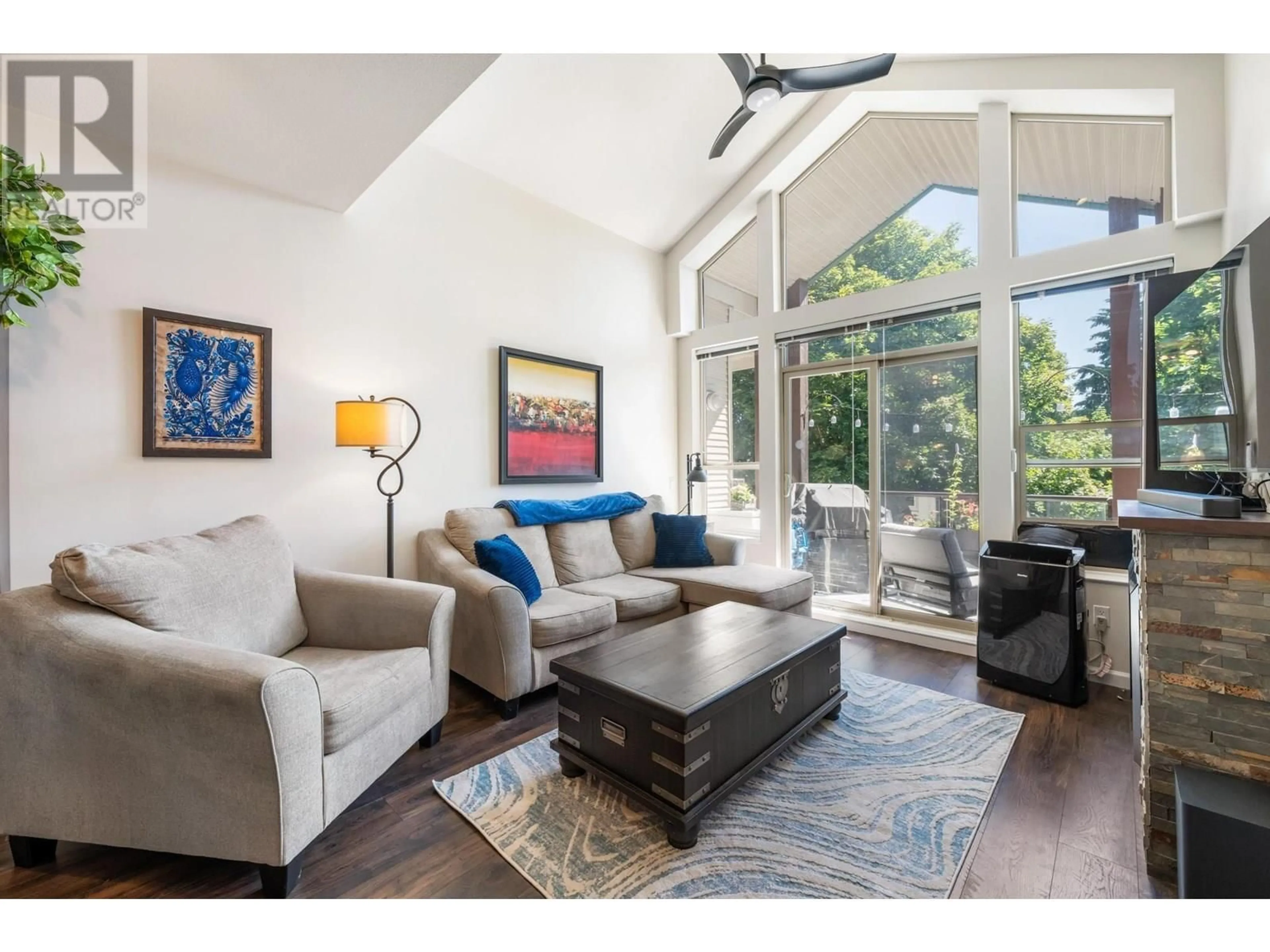 Living room with furniture, unknown for 415 - 2484 WILSON AVENUE, Port Coquitlam British Columbia V3C0A5