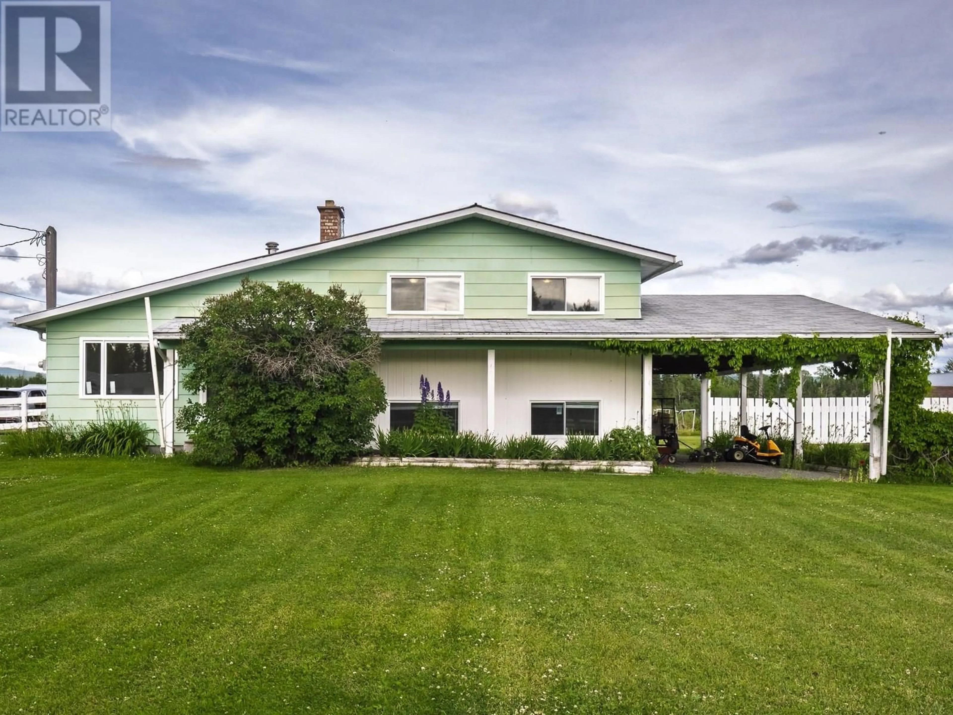 A pic from outside/outdoor area/front of a property/back of a property/a pic from drone, unknown for 9340 POOLEY ROAD, Prince George British Columbia V2N5V5