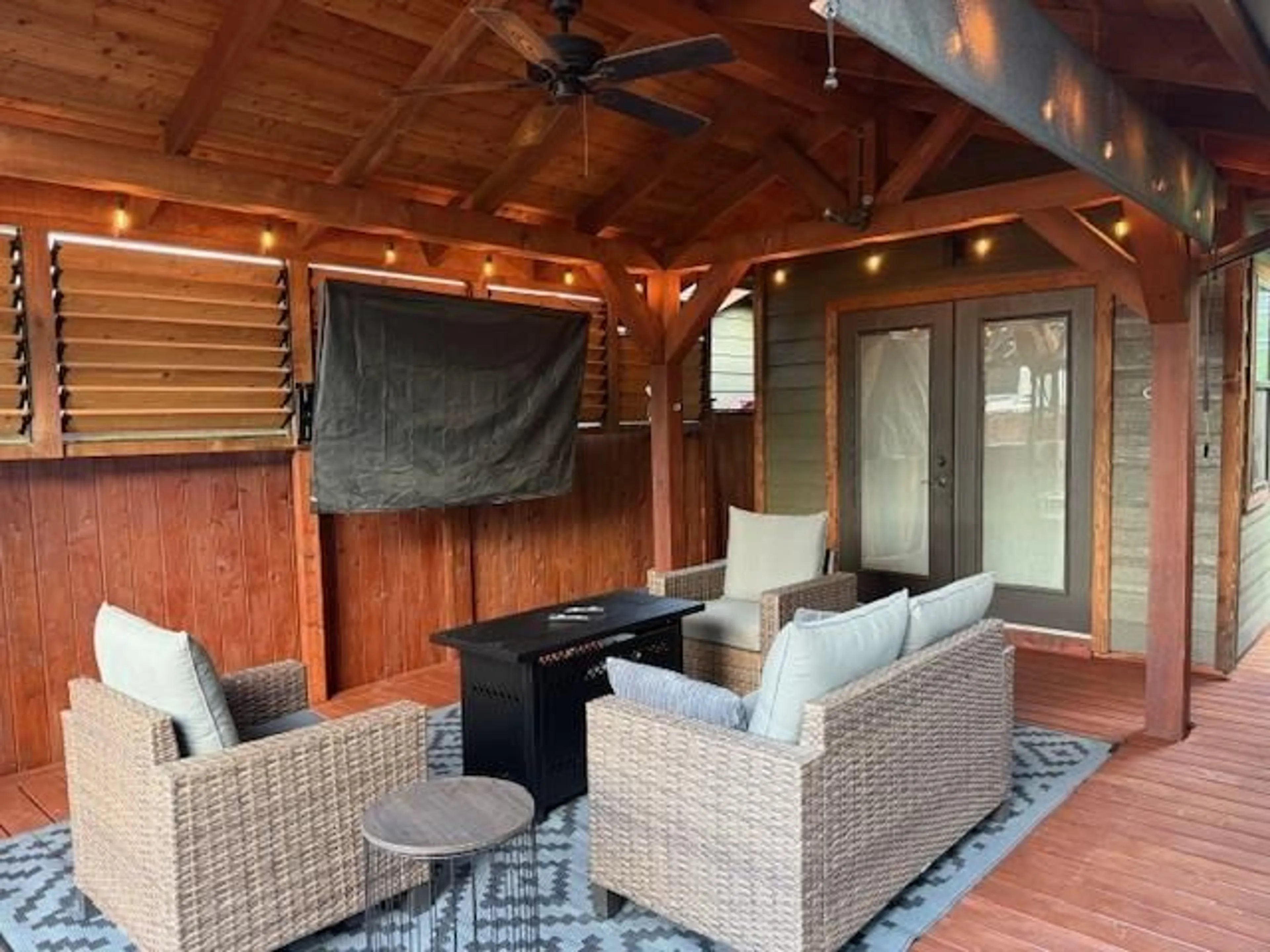Patio, unknown for 161 - 640 HOT SPRINGS ROAD, Harrison Hot Springs British Columbia V0M1K0