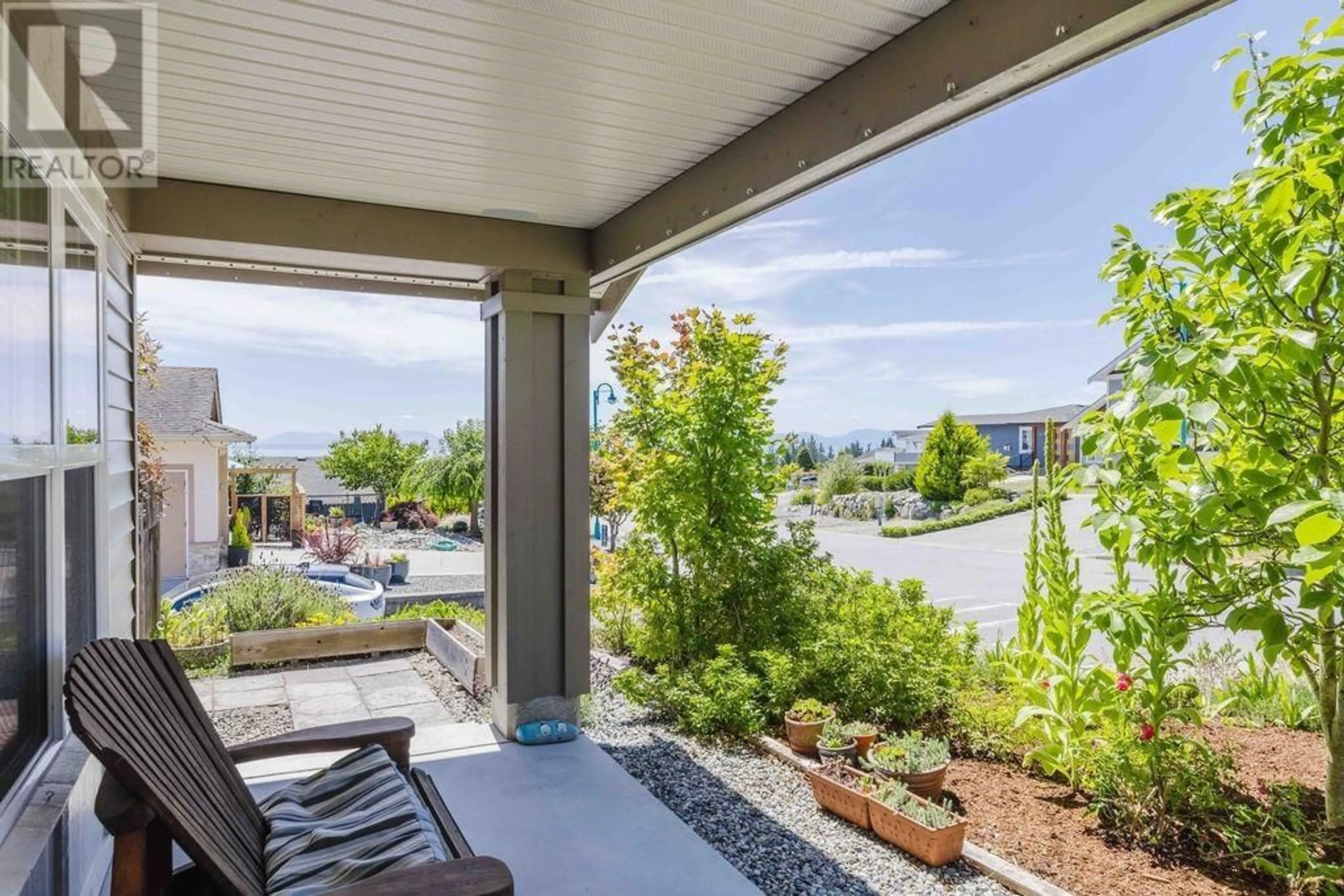 Patio, mountain view for 6360 BAILLIE ROAD, Sechelt British Columbia V7Z0V2
