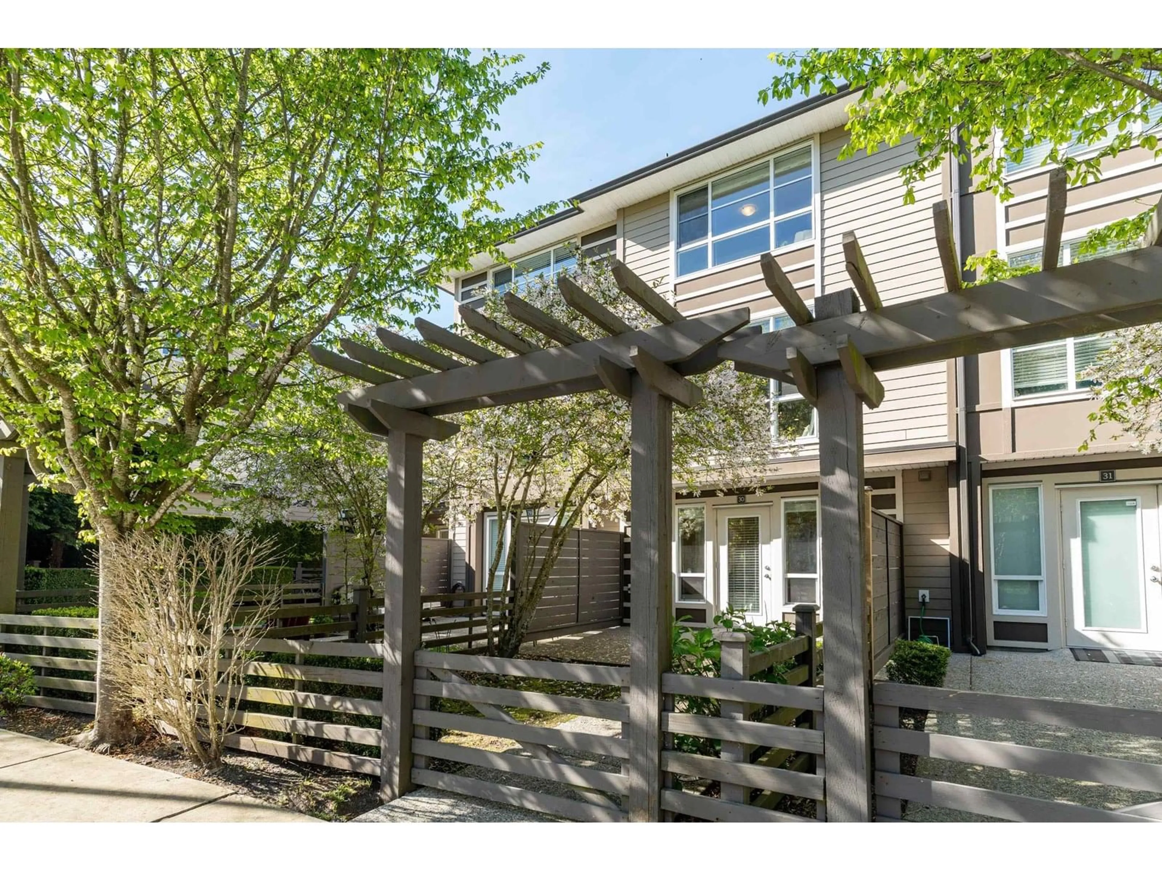 Patio, street for 30 - 15405 31, Surrey British Columbia V3Z2W5