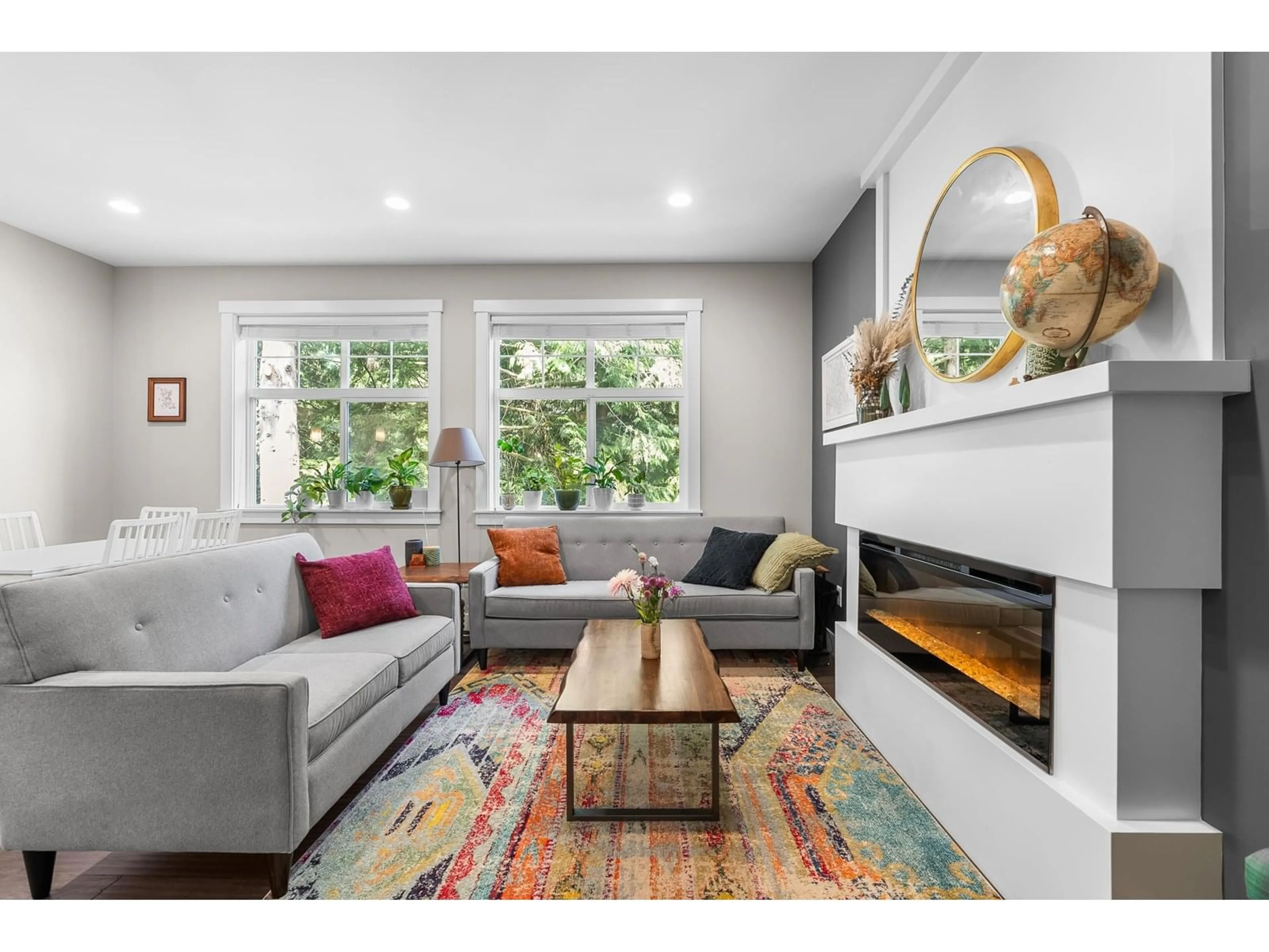 Living room with furniture, unknown for 24 - 35298 MARSHALL, Abbotsford British Columbia V3G0E2