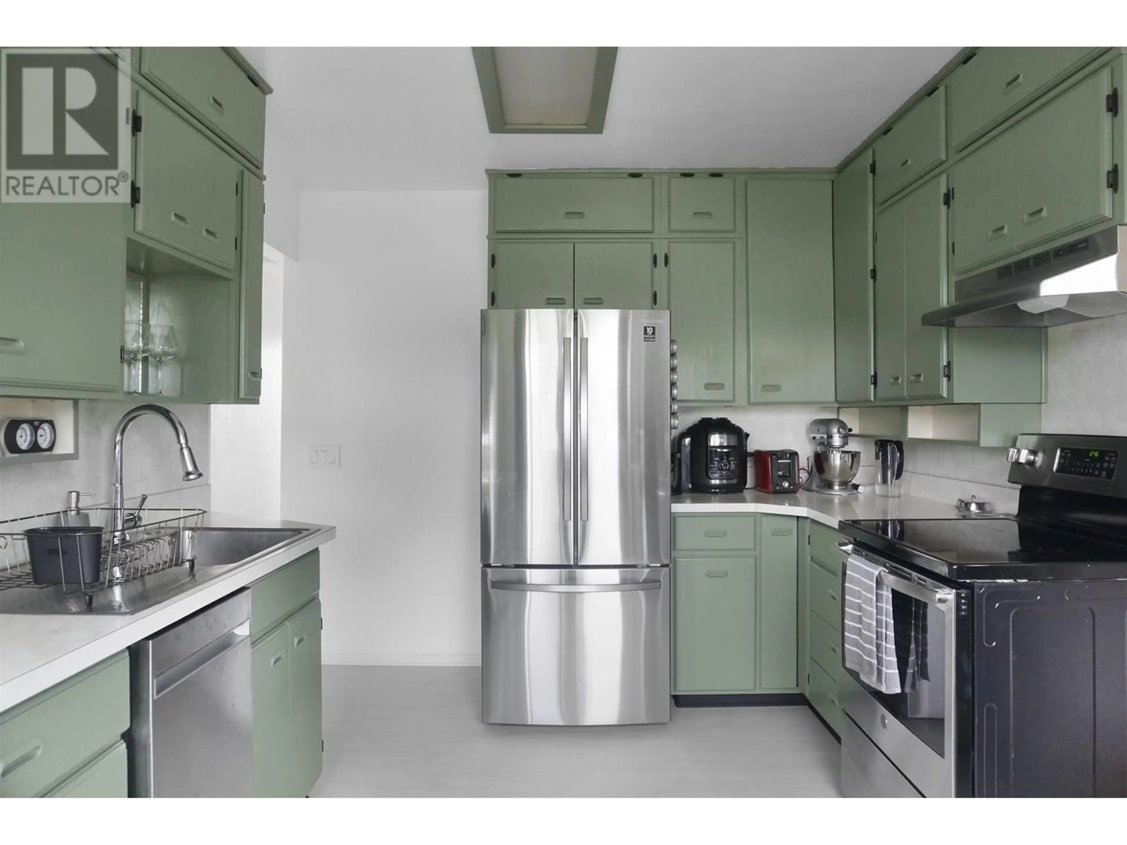 Standard kitchen, unknown for 49 WHITE STREET, Kitimat British Columbia V8C1H9