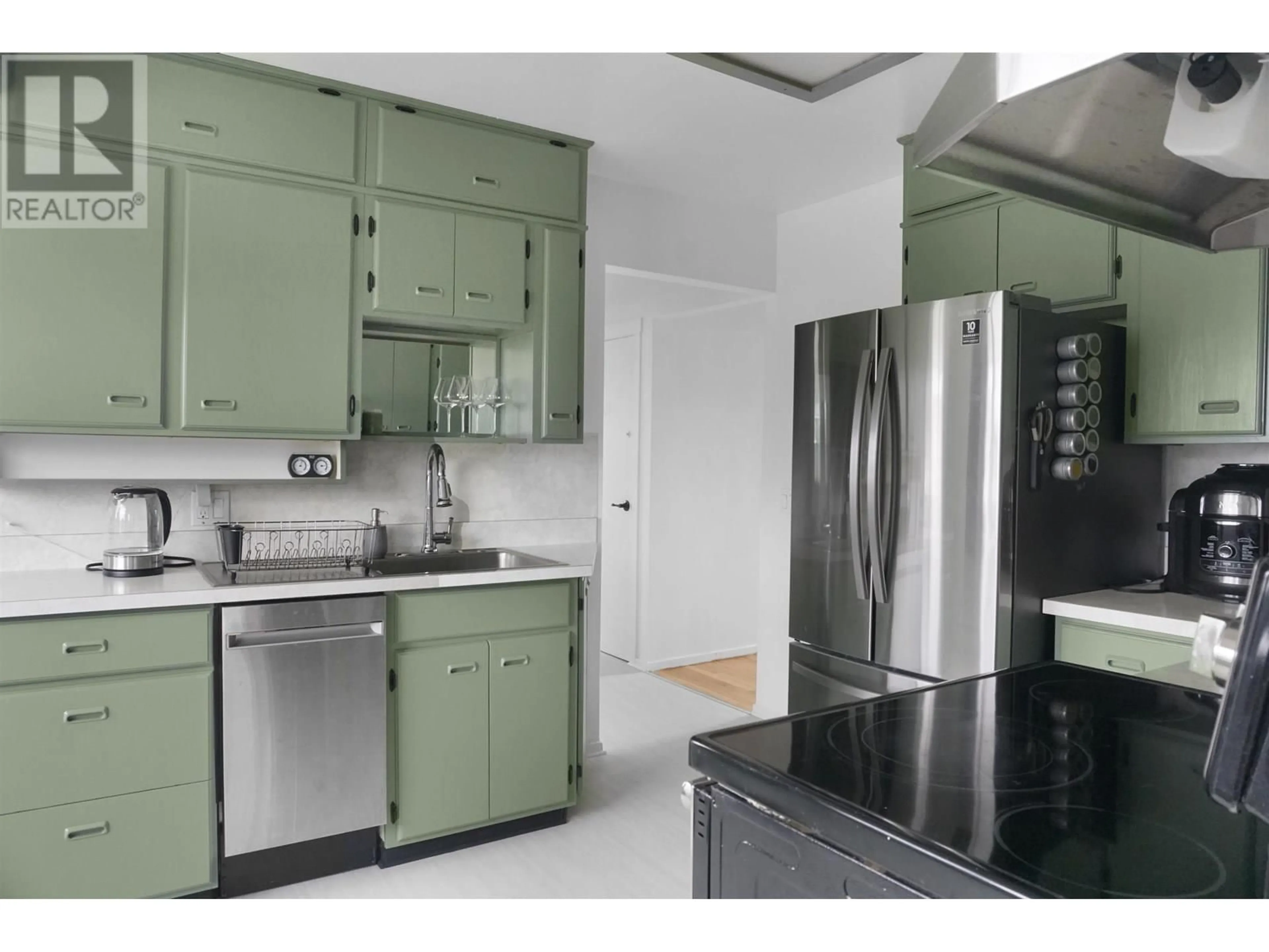 Standard kitchen, unknown for 49 WHITE STREET, Kitimat British Columbia V8C1H9