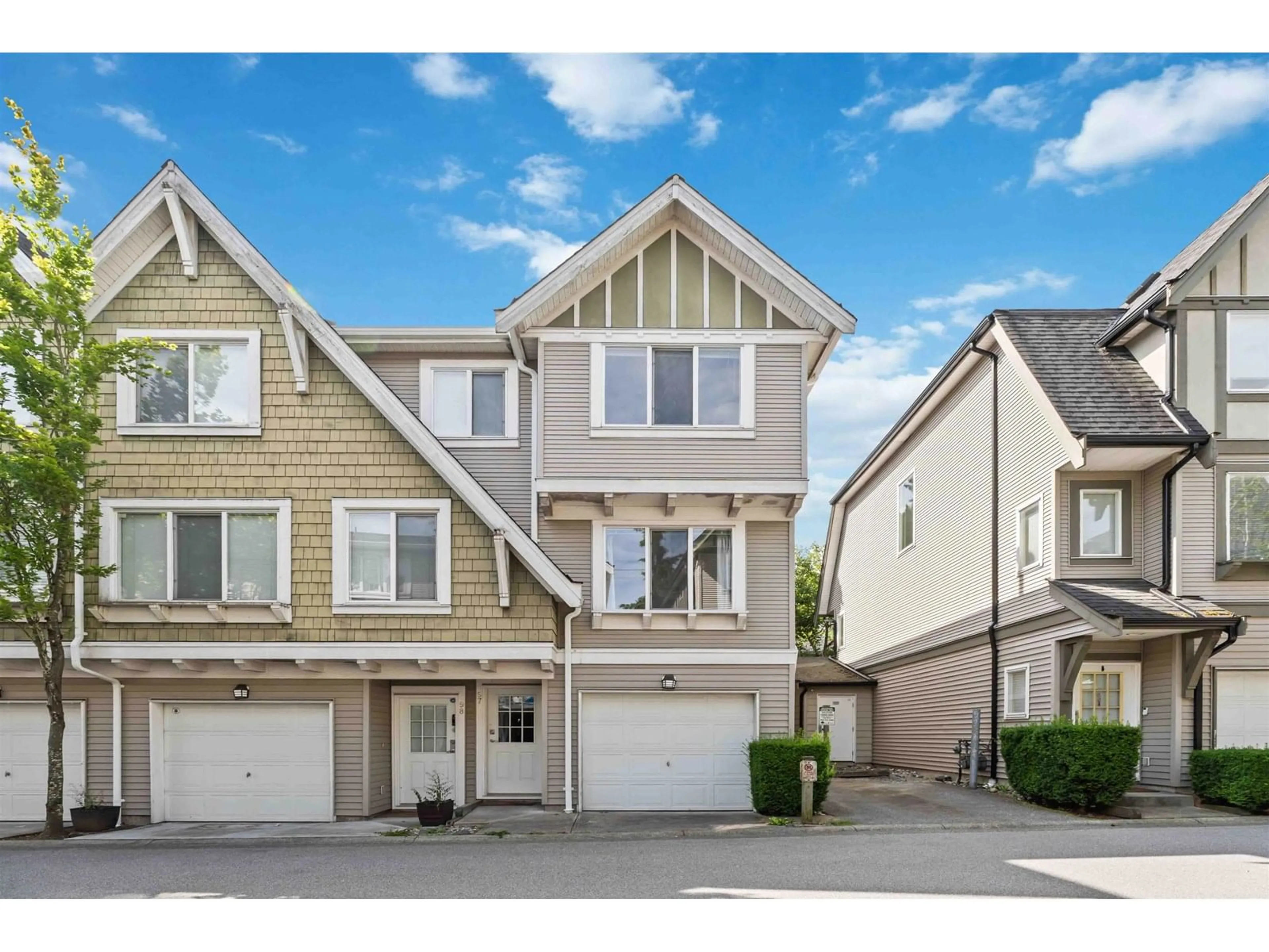 Home with vinyl exterior material, street for 97 - 8775 161, Surrey British Columbia V4N5G3