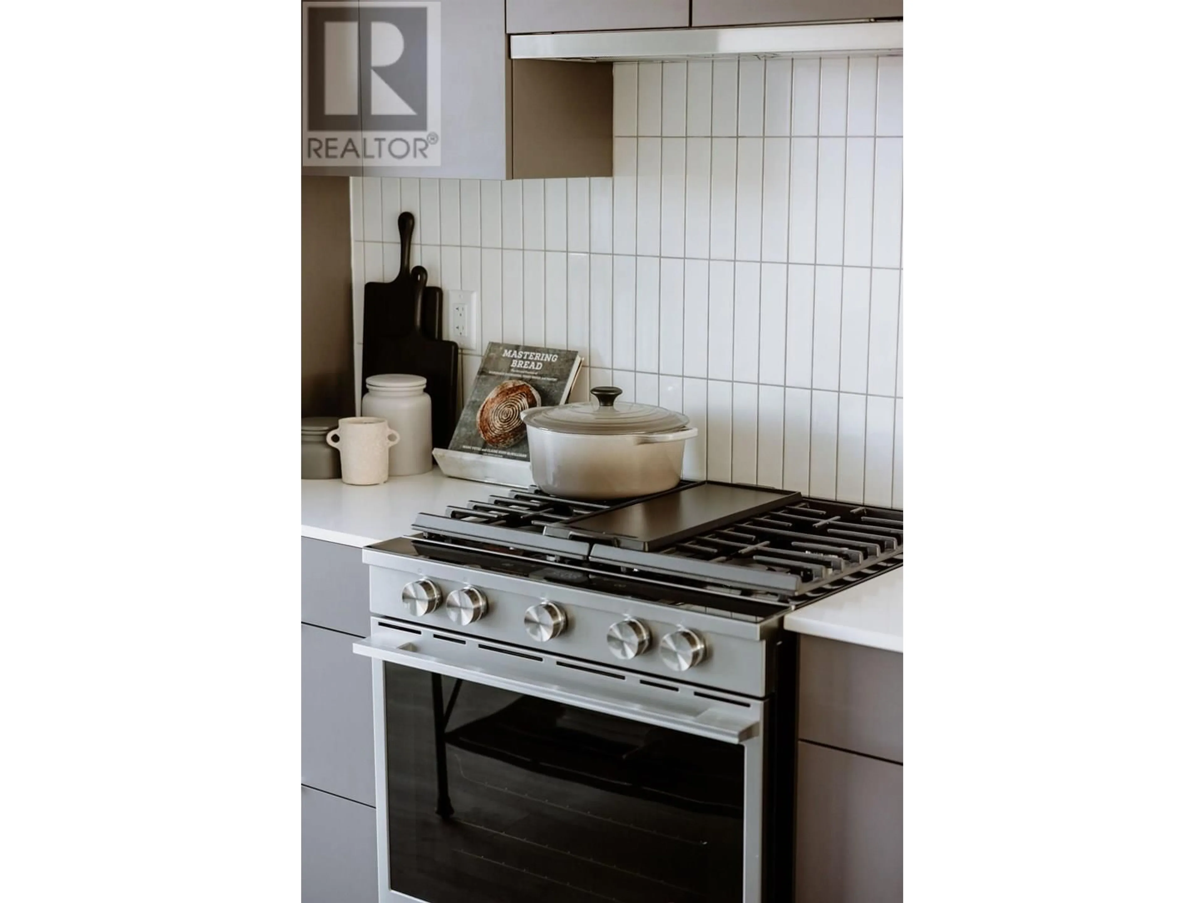 Standard kitchen, ceramic/tile floor for 4 - 4235 CORMORANT WAY, Tsawwassen British Columbia V0V0V0
