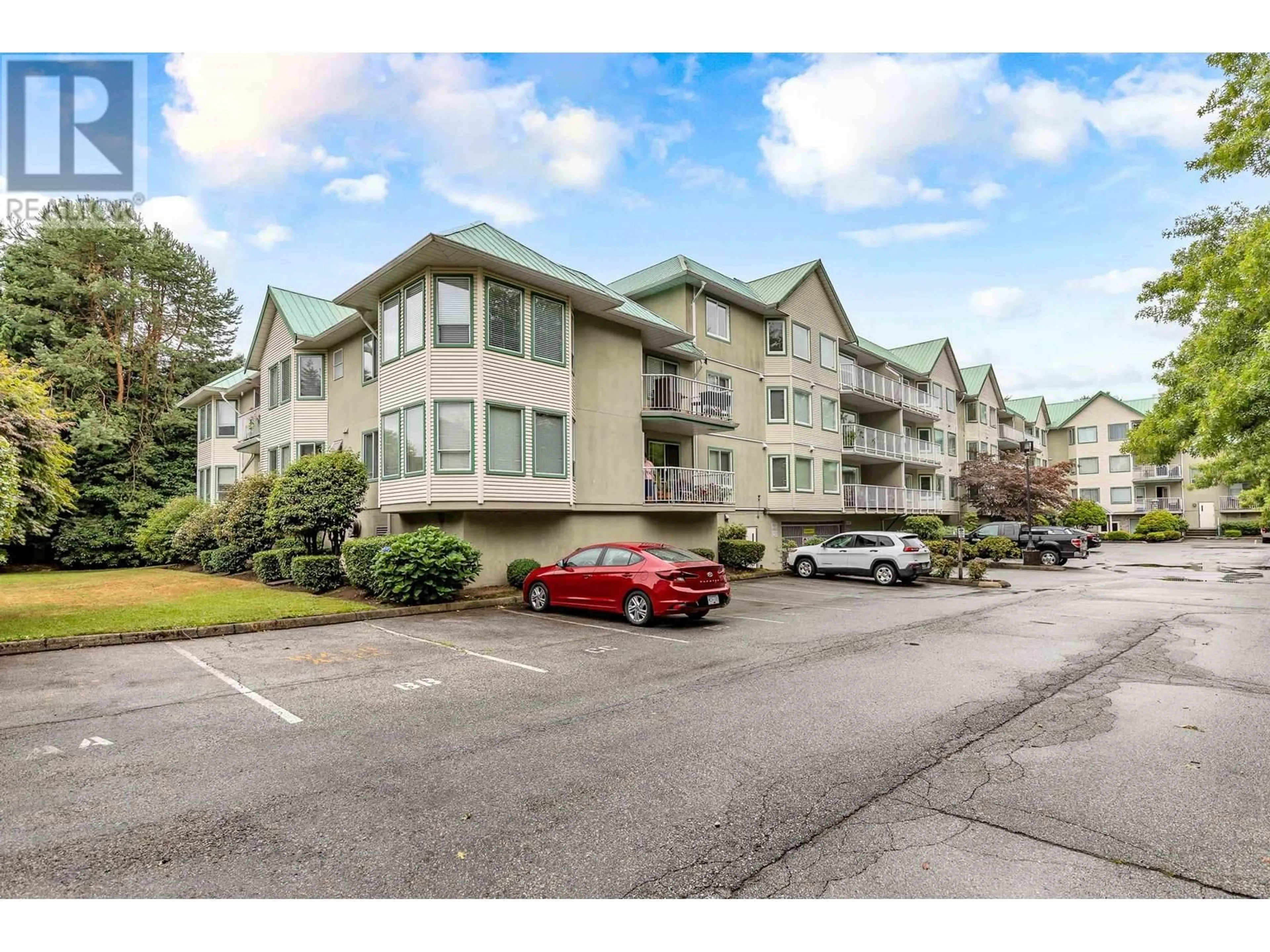 A pic from outside/outdoor area/front of a property/back of a property/a pic from drone, mountain view for 309 - 19236 FORD ROAD, Pitt Meadows British Columbia V3Y2K1