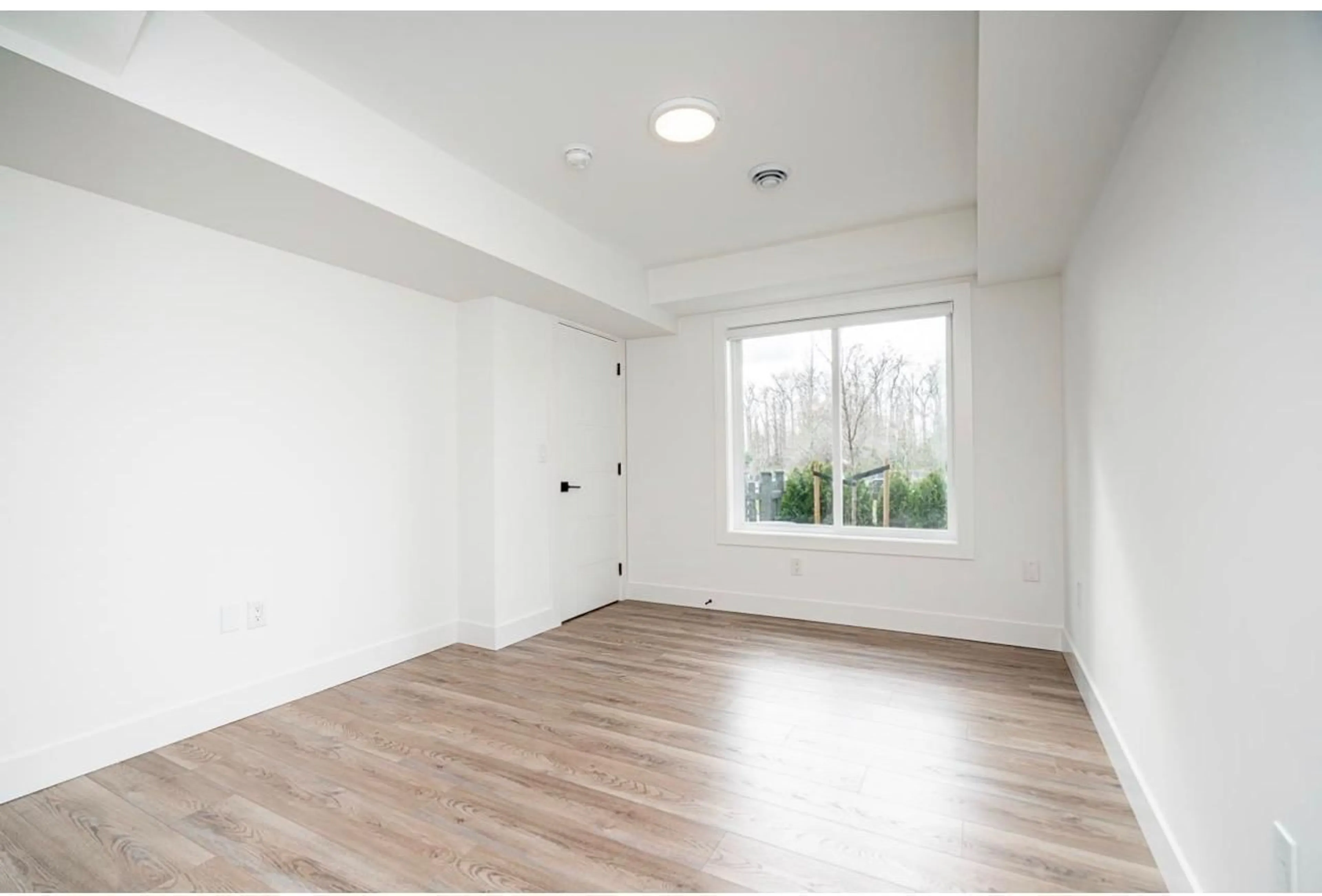 A pic of a room for 4 - 7050 188, Surrey British Columbia V4N3G6