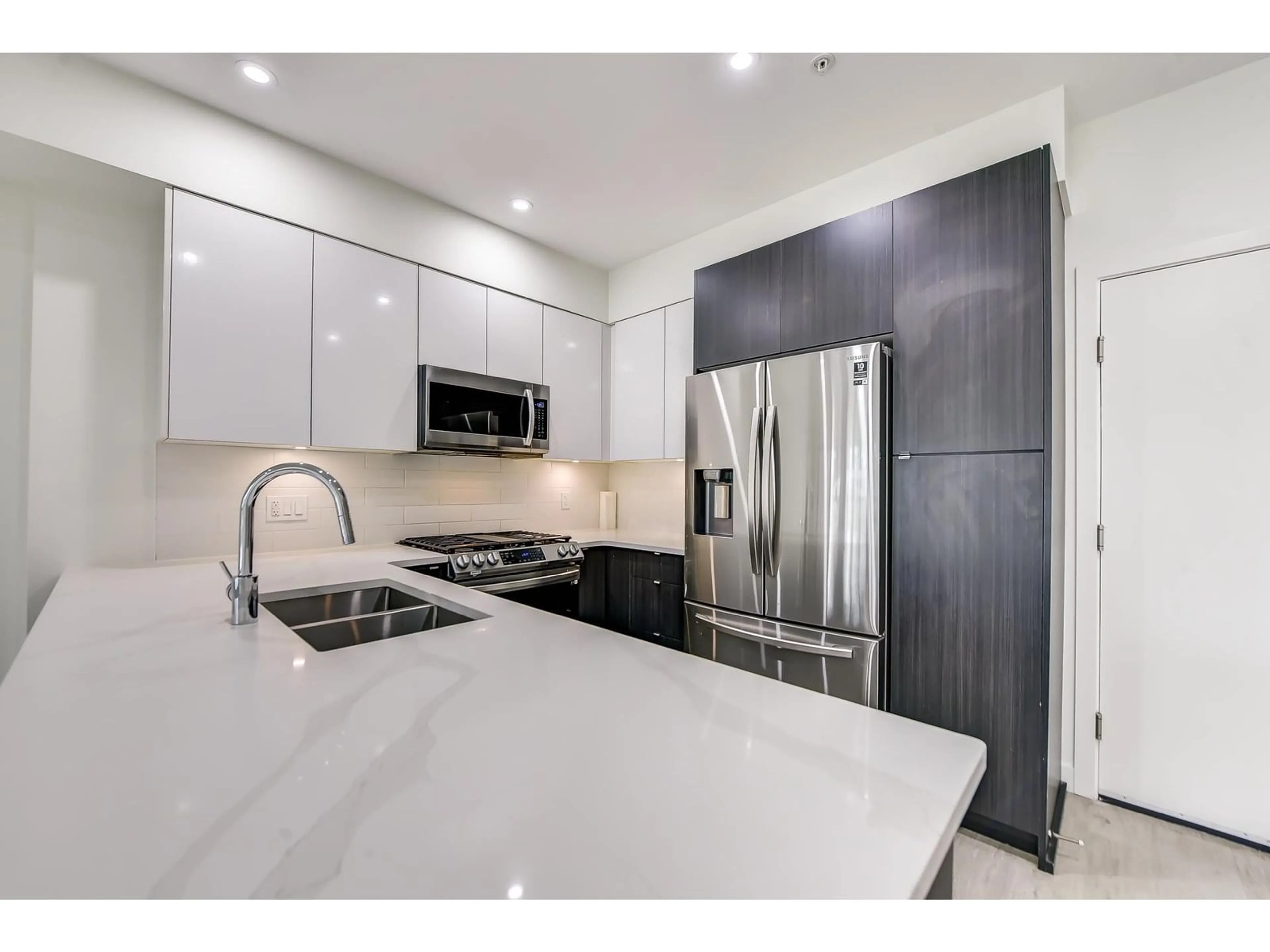 Unknown for 309 - 2649 JAMES, Abbotsford British Columbia V2T3L6